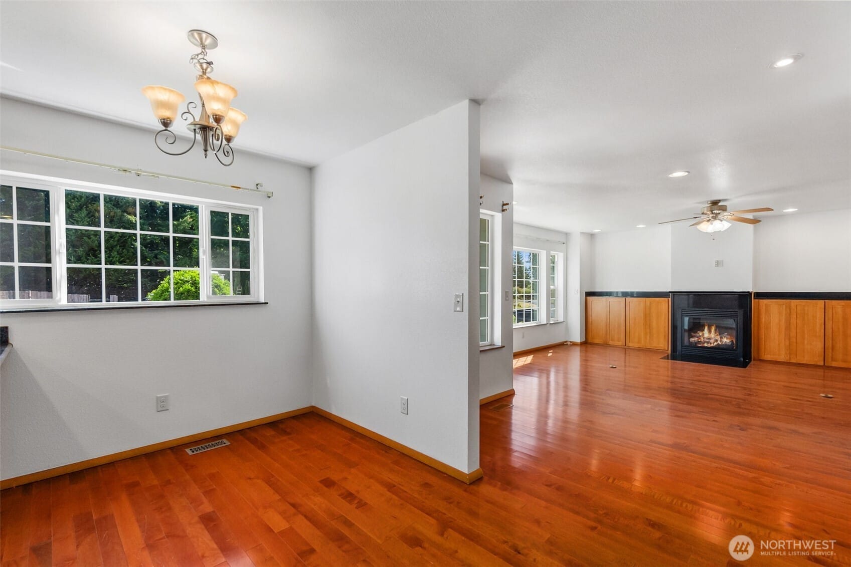 Olympia, Washington, 98512, United States, 2 Bedrooms Bedrooms, ,1 BathroomBathrooms,Residential,For Sale,1885373