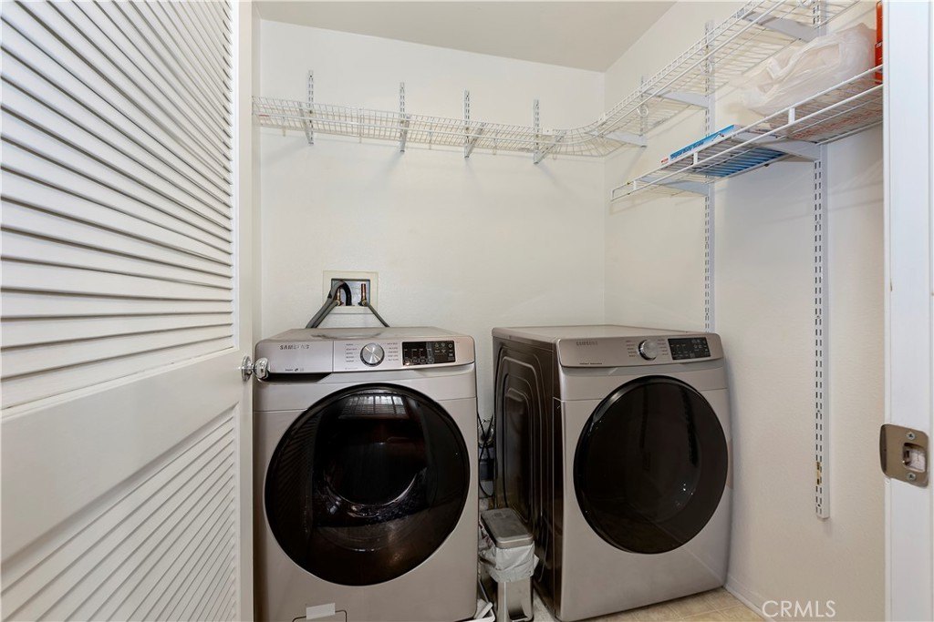 Fontana, California, 92336, United States, 4 Bedrooms Bedrooms, ,3 BathroomsBathrooms,Residential,For Sale,1970103