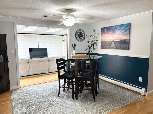 Cranston, Rhode Island, 02921, United States, 3 Bedrooms Bedrooms, ,2 BathroomsBathrooms,Residential,For Sale,1969397