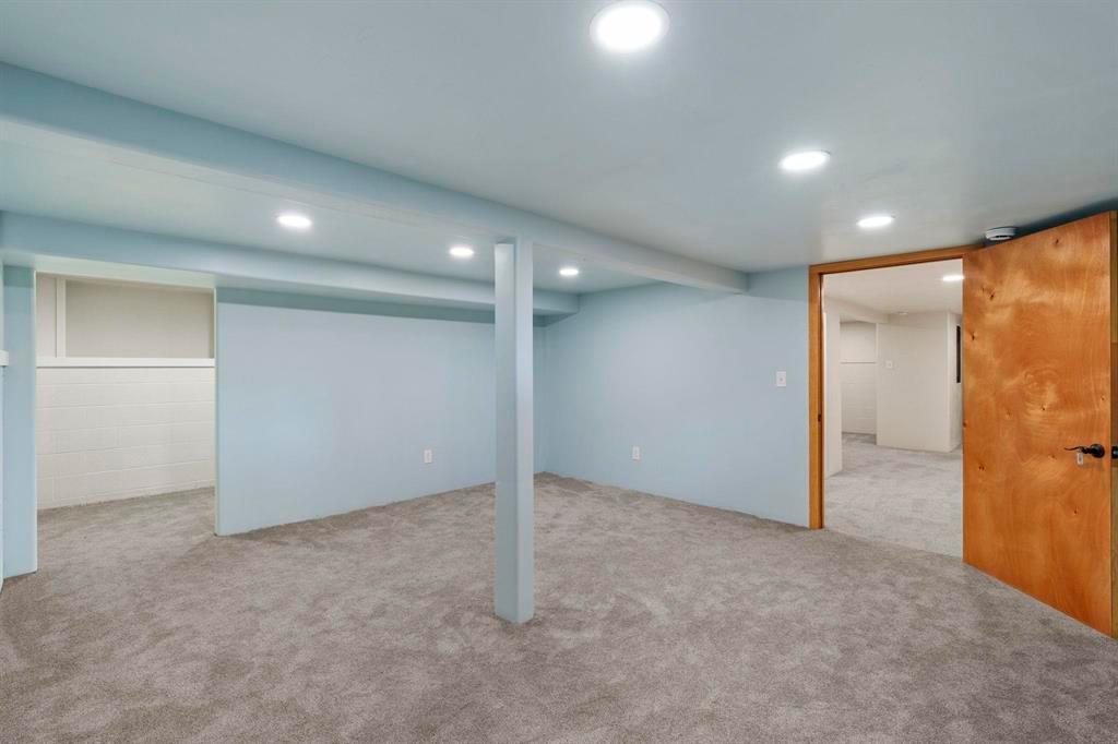 Durango, Colorado, 81301, United States, 3 Bedrooms Bedrooms, ,2 BathroomsBathrooms,Residential,For Sale,1947970
