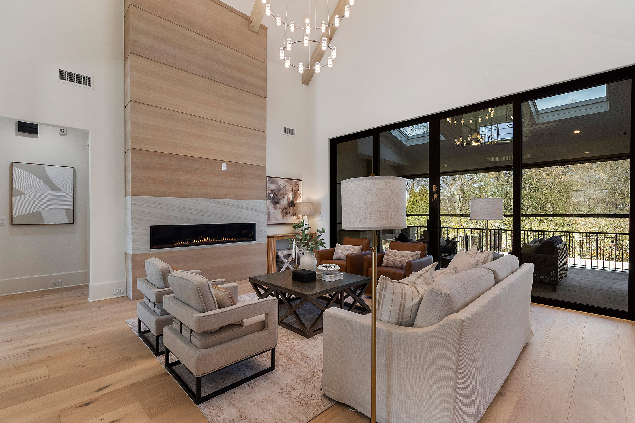  Rare Basement Home Located in Sought-After Communities in Downtown Alpharetta - 物件實景