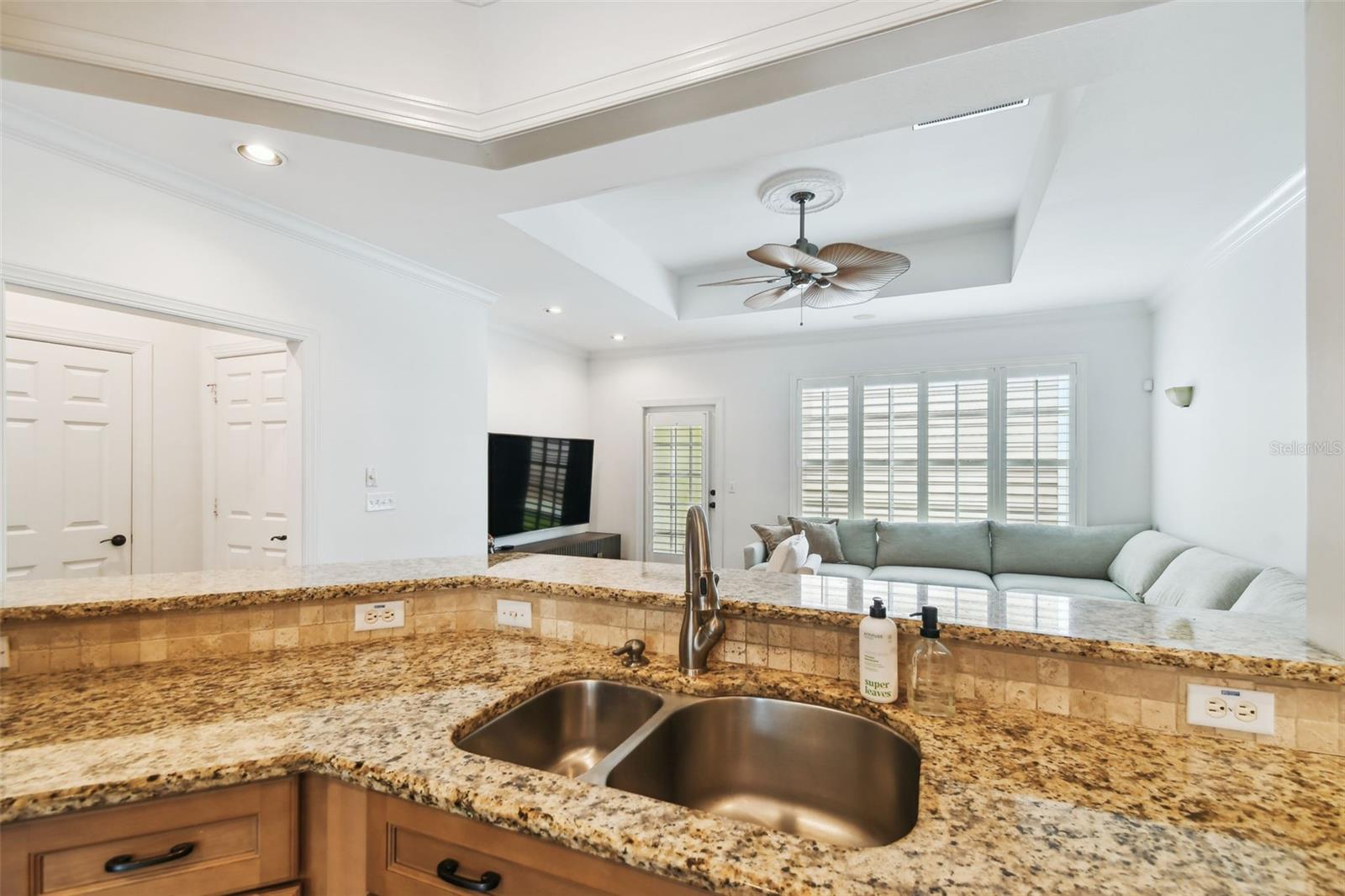 Tampa, Florida, 33602, United States, 4 Bedrooms Bedrooms, ,4 BathroomsBathrooms,Residential,For Sale,1976189