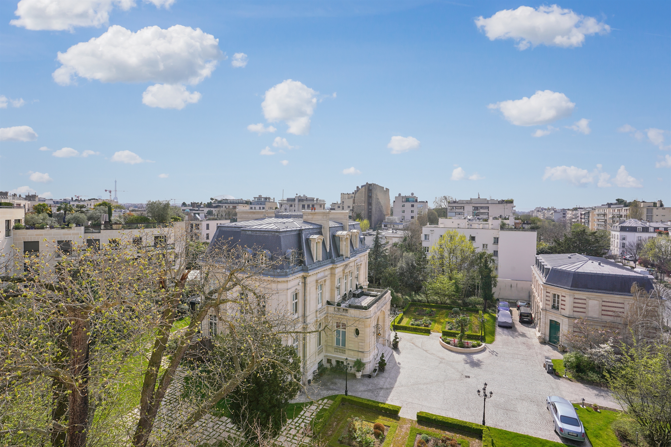  Exclusive – Apartment with Terrace – Neuilly-sur-Seine – Near the Bois - 物件實景