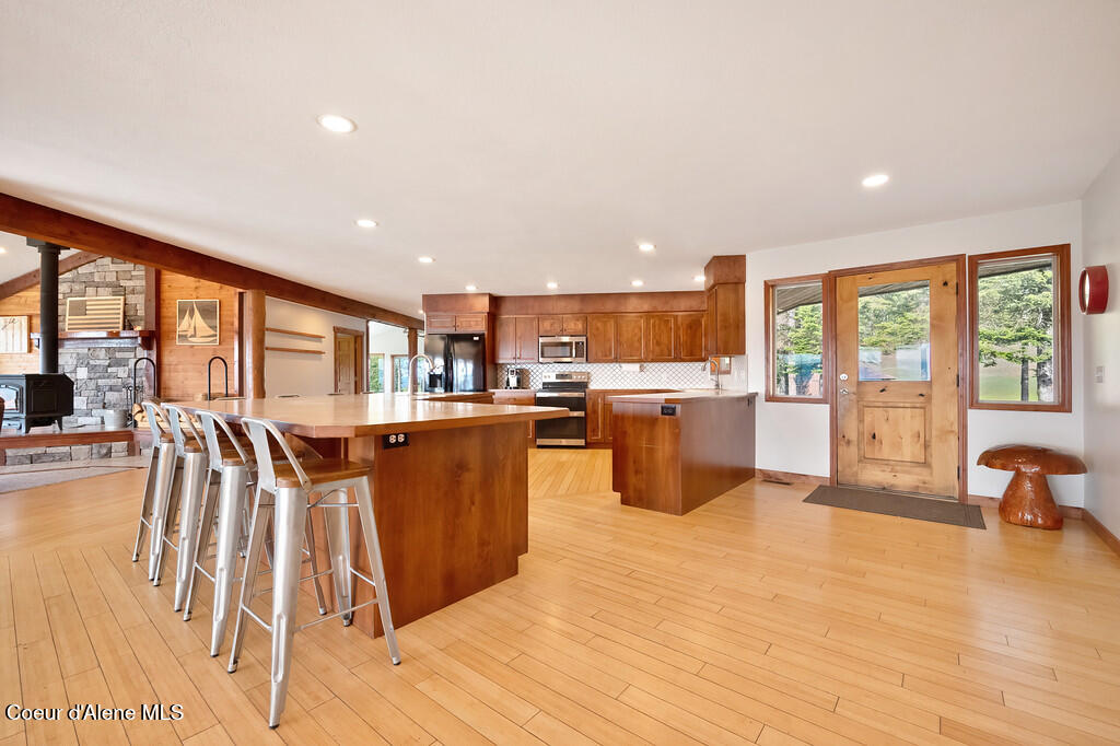 Priest River, Idaho, 83856, United States, 5 Bedrooms Bedrooms, ,4 BathroomsBathrooms,Residential,For Sale,1770577