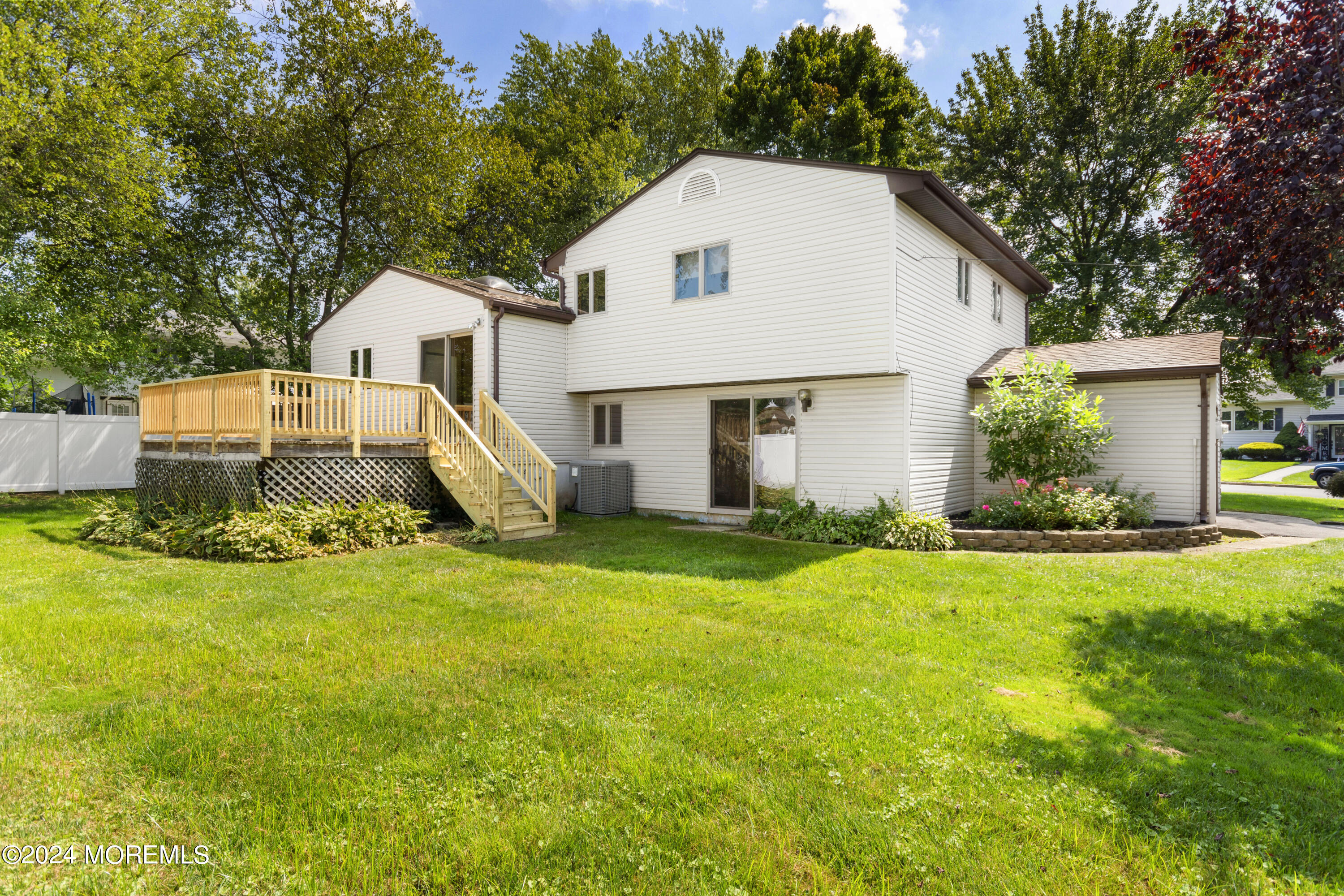 Old Bridge, New Jersey, 08857, United States, 3 Bedrooms Bedrooms, ,2 BathroomsBathrooms,Residential,For Sale,1872479