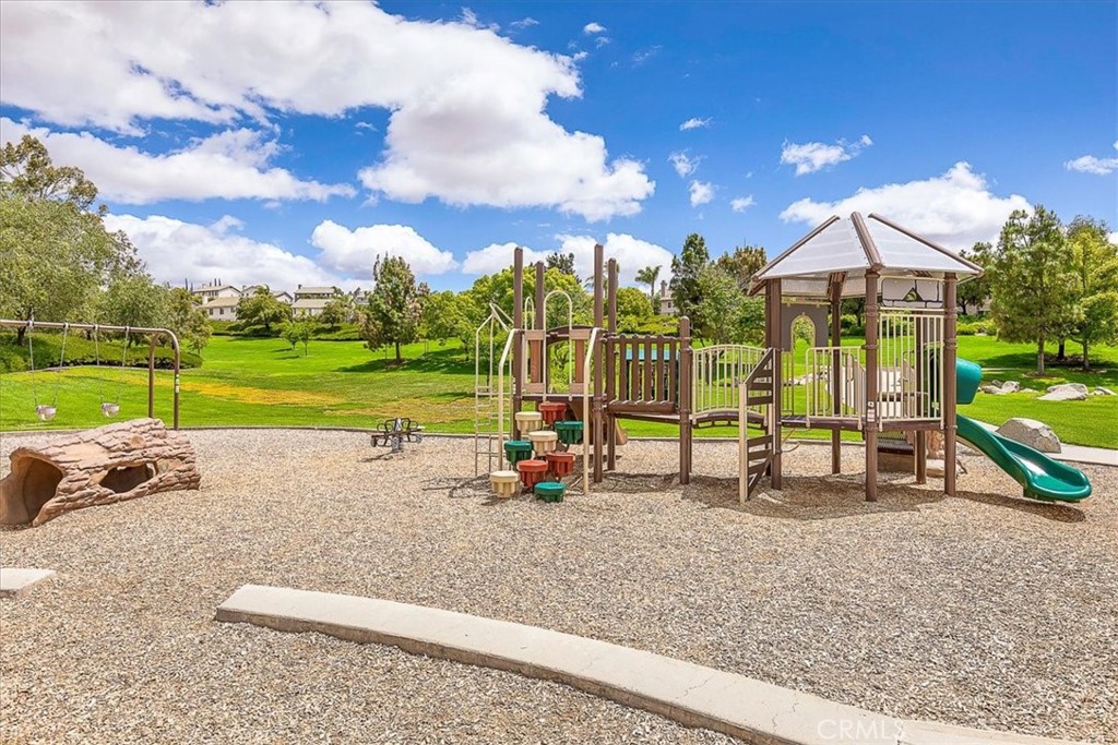 Temecula, California, 92592, United States, 3 Bedrooms Bedrooms, ,2 BathroomsBathrooms,Residential,For Sale,1926077
