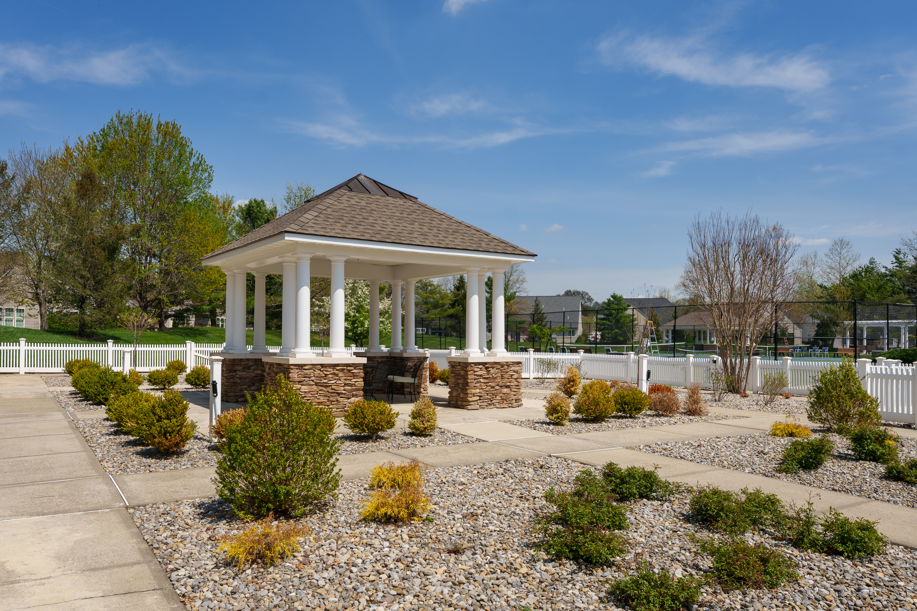  Classic Details, Open Design, and Thoughtful Finishes Throughout - 物件實景