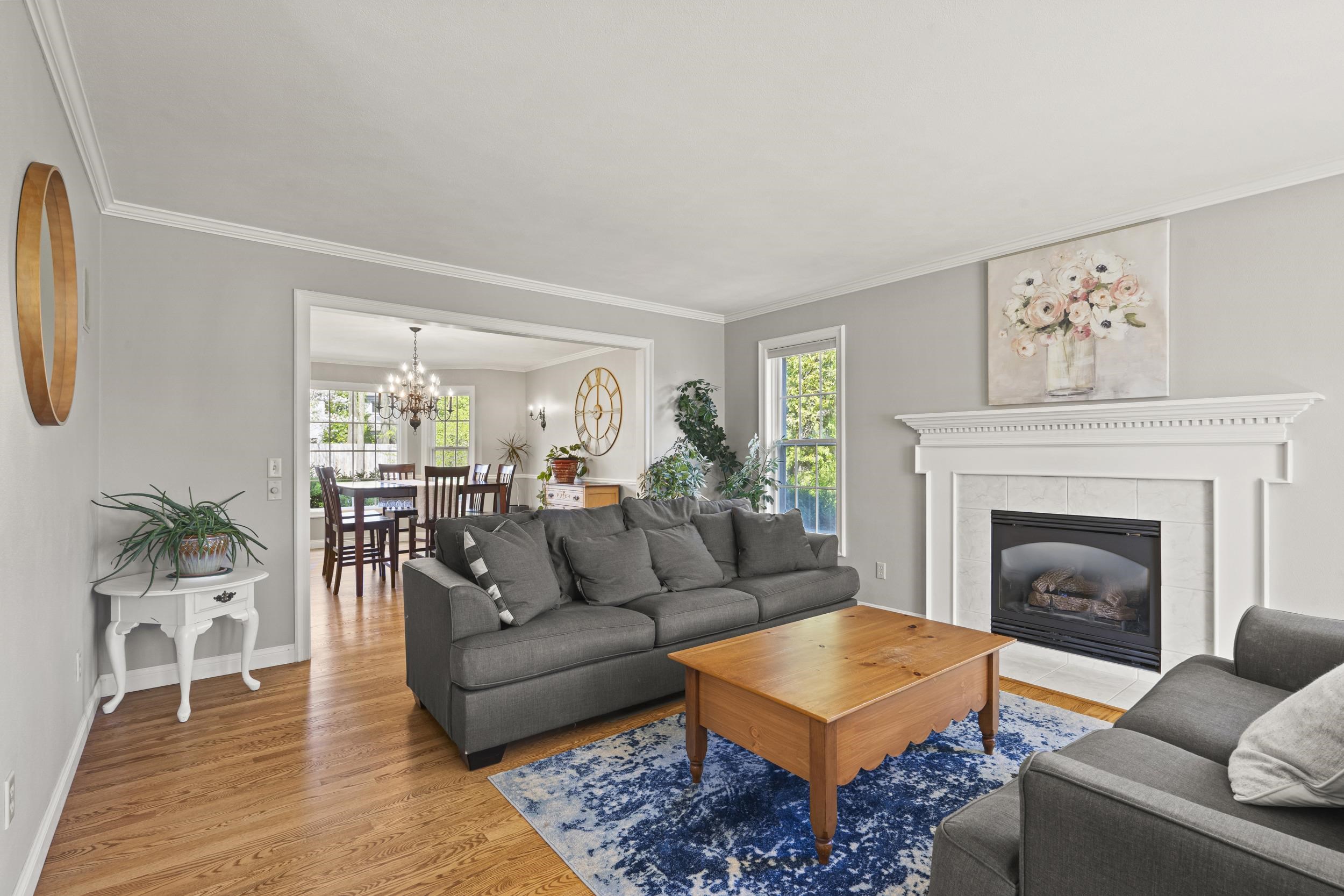 Appleton, Wisconsin, 54915, United States, 4 Bedrooms Bedrooms, ,4 BathroomsBathrooms,Residential,For Sale,1921997