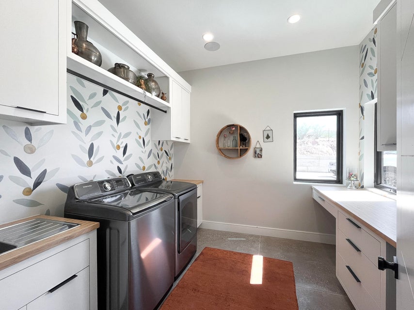 Washington, Utah, 84780, United States, 4 Bedrooms Bedrooms, ,4 BathroomsBathrooms,Residential,For Sale,1998221