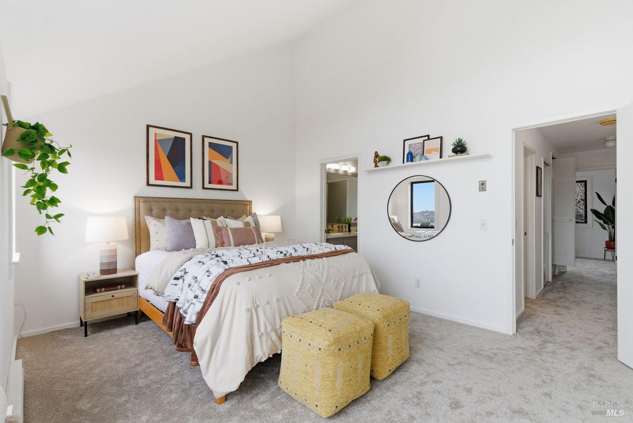 Sausalito, California, 94965, United States, 3 Bedrooms Bedrooms, ,3 BathroomsBathrooms,Residential,For Sale,1990897