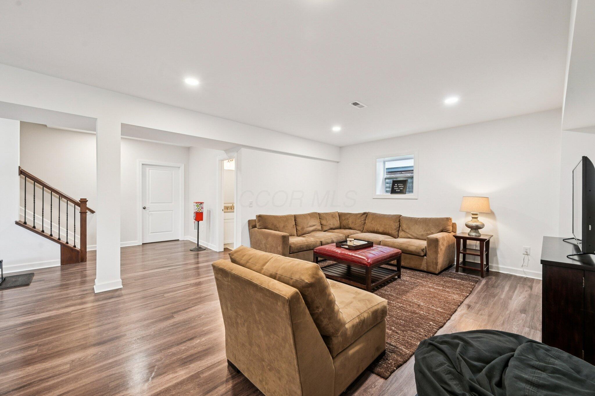 Powell, Ohio, 43065, United States, 4 Bedrooms Bedrooms, ,4 BathroomsBathrooms,Residential,For Sale,1966964