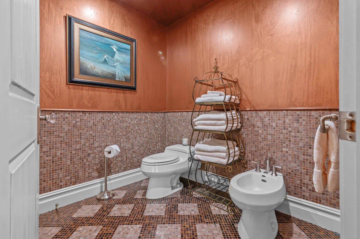 Northville, Michigan, 48167, United States, 4 Bedrooms Bedrooms, ,7 BathroomsBathrooms,Residential,For Sale,1991928