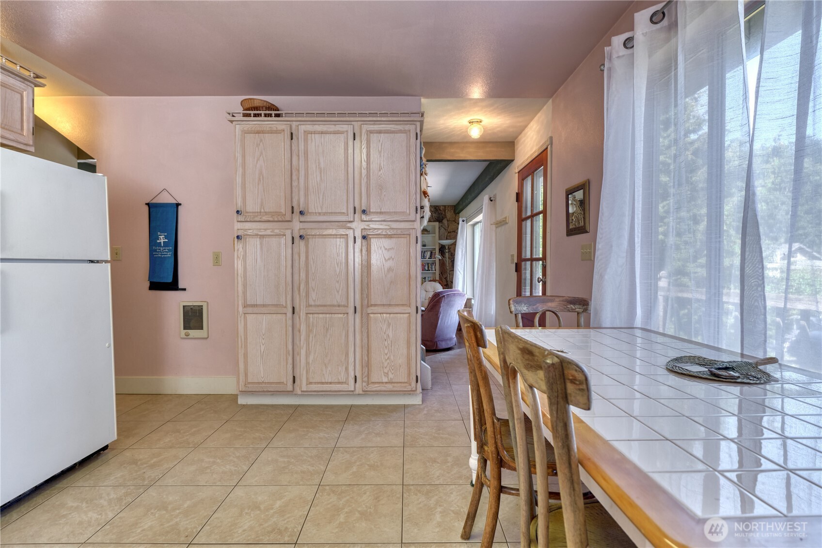 Point Roberts, Washington, 98281, United States, 3 Bedrooms Bedrooms, ,2 BathroomsBathrooms,Residential,For Sale,1913375