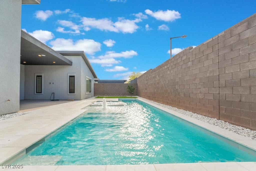 Las Vegas, Nevada, 89138, United States, 4 Bedrooms Bedrooms, ,4 BathroomsBathrooms,Residential,For Sale,1981768