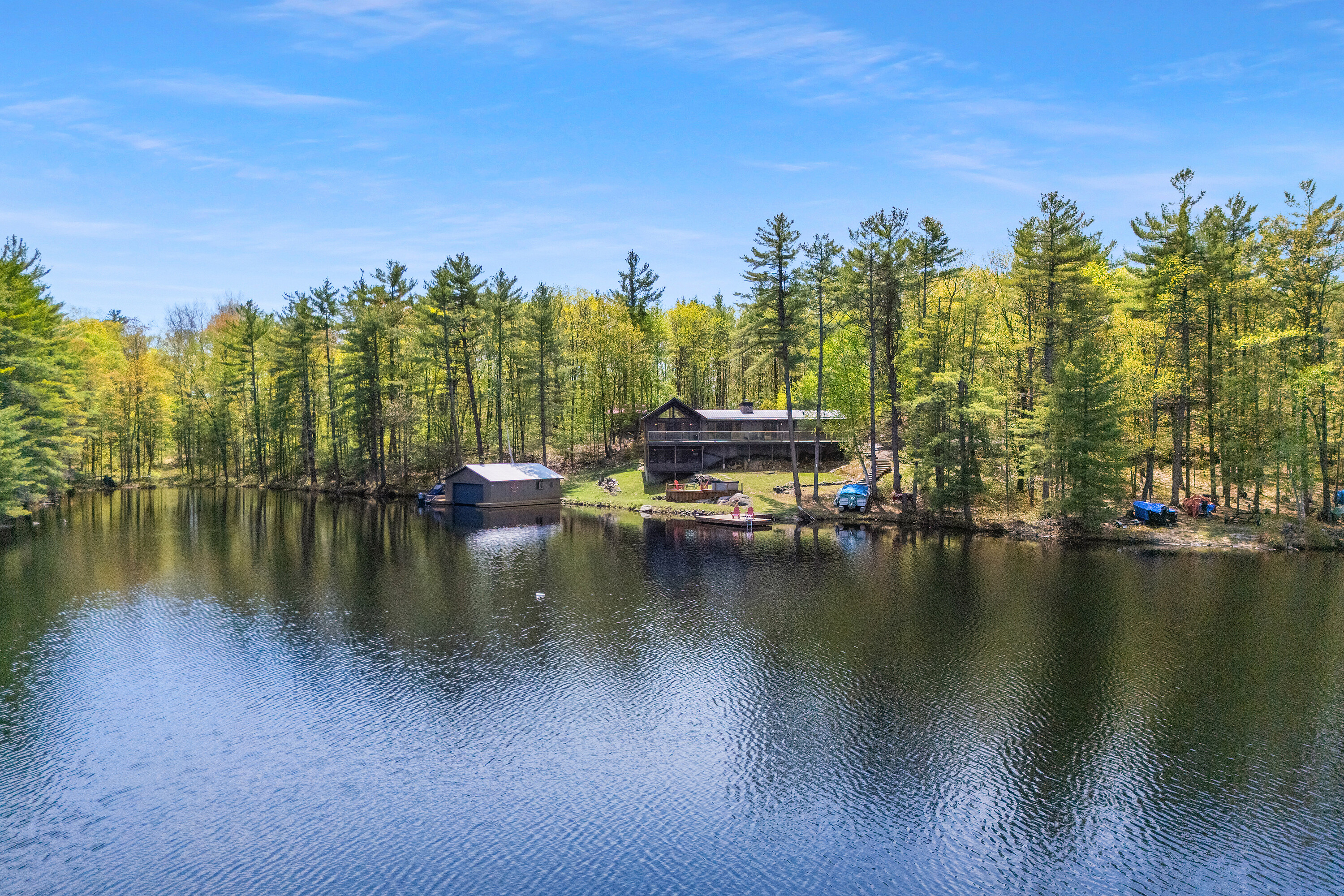  Go Home Lake Family Cottage - 物件實景