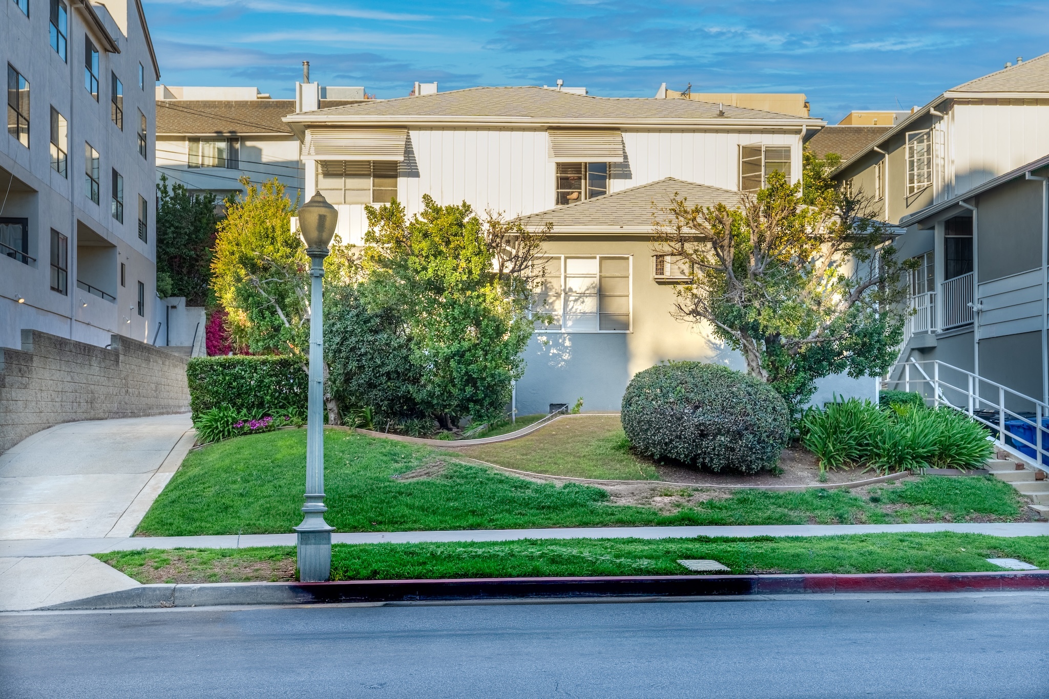  1748 Malcolm Ave - 物件實景