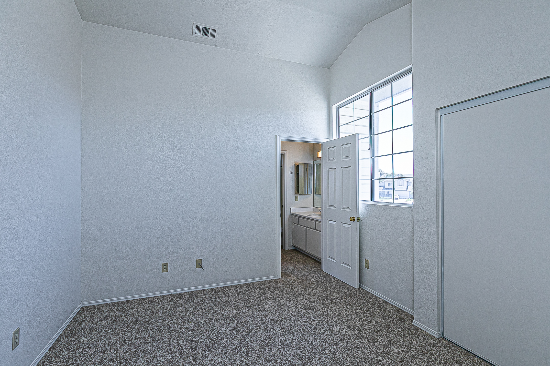 Lompoc, California, 93436, United States, 3 Bedrooms Bedrooms, ,3 BathroomsBathrooms,Residential,For Sale,1933210