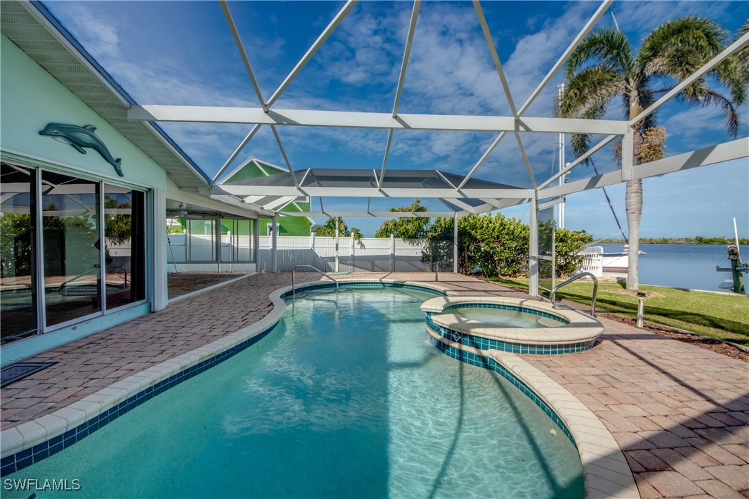 Matlacha, Florida, 33993, United States, 2 Bedrooms Bedrooms, ,2 BathroomsBathrooms,Residential,For Sale,1980106