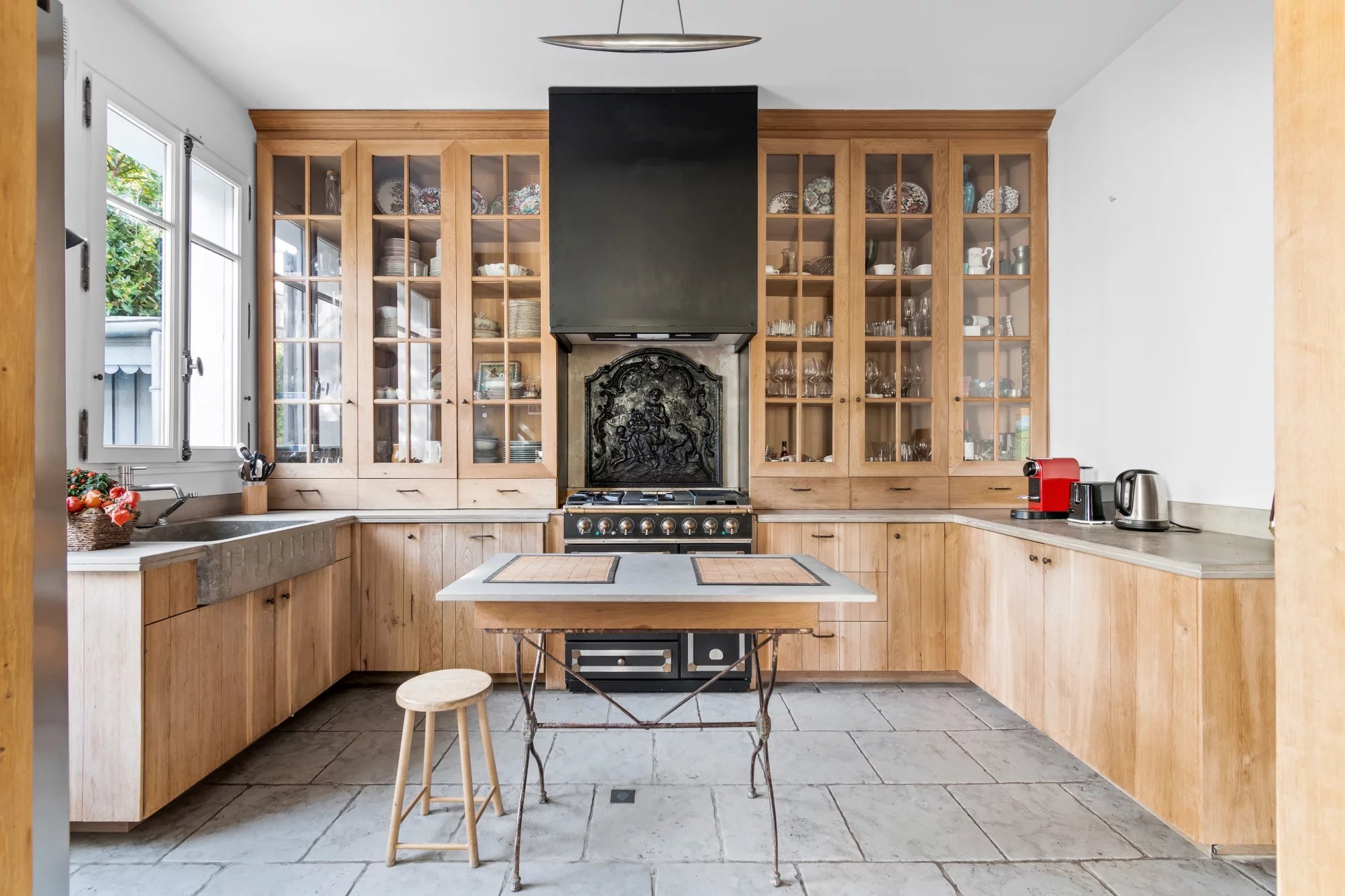 Le Vésinet, Île-de-France, 78110, FR, 3 Bedrooms Bedrooms, ,5 BathroomsBathrooms,Residential,For Sale,1994854