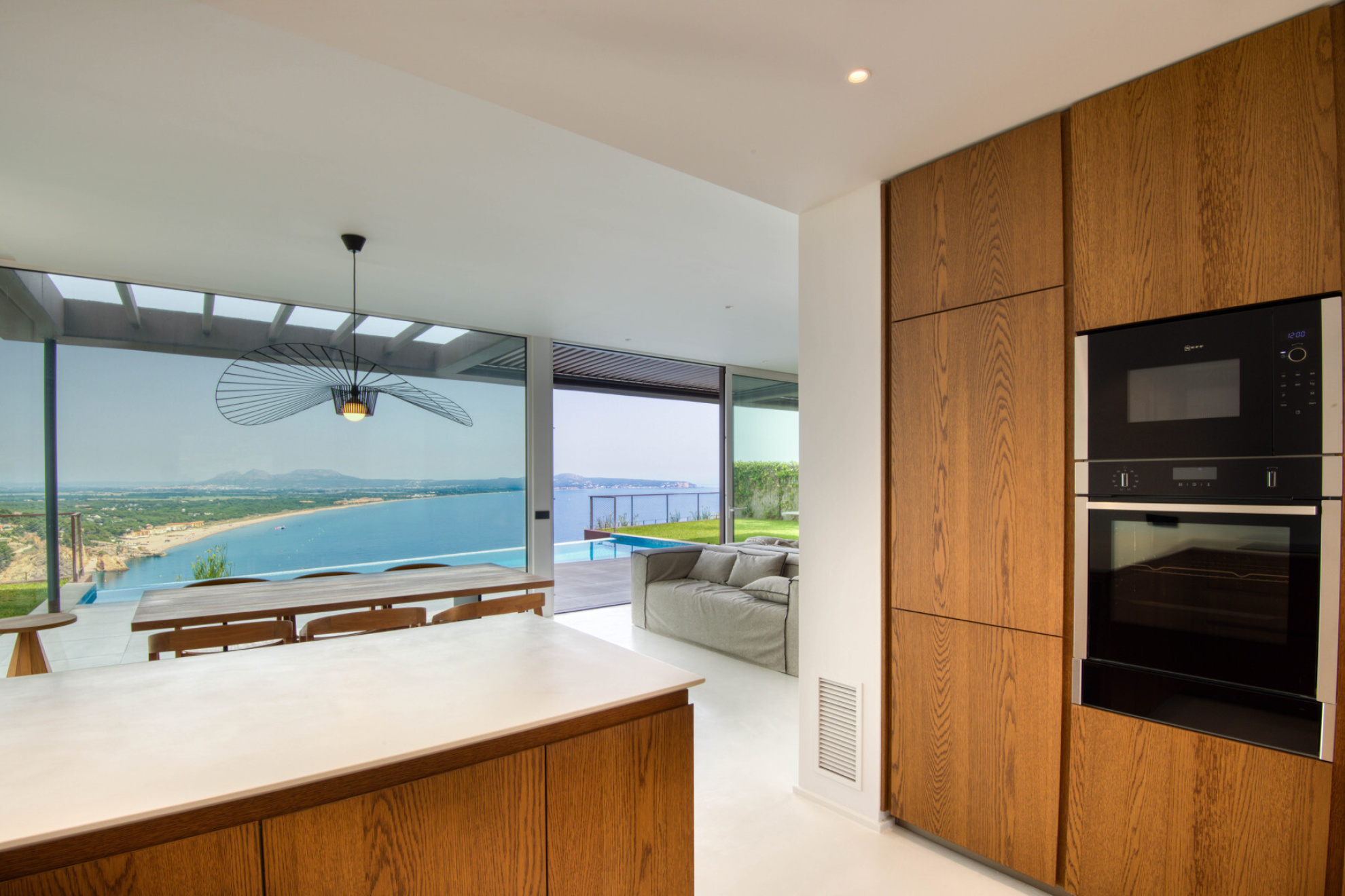  House with swimming pool and sea views in private urbanization in Sa Riera. - 物件實景