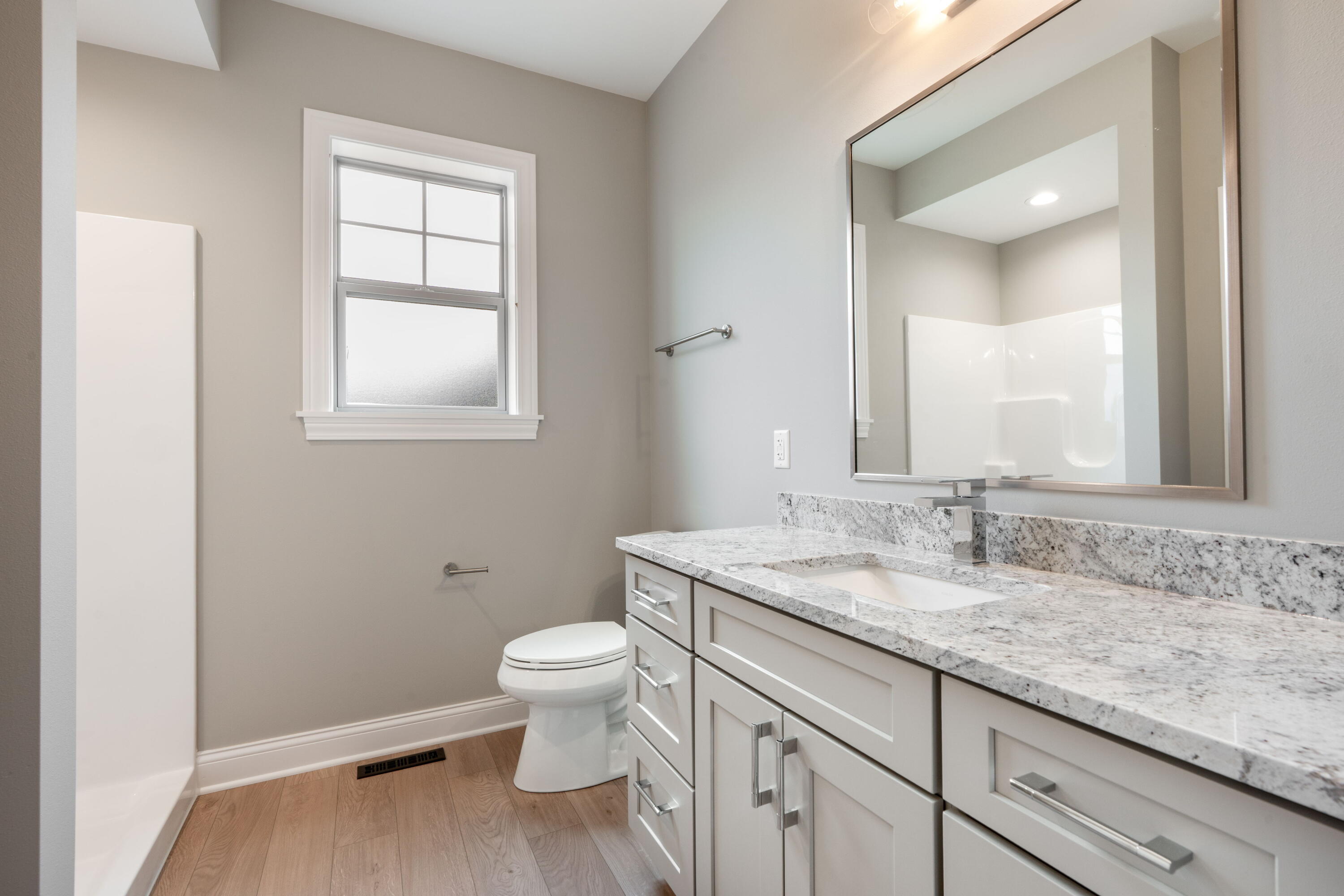 Menomonee Falls, Wisconsin, 53051, United States, 5 Bedrooms Bedrooms, ,4 BathroomsBathrooms,Residential,For Sale,1940201