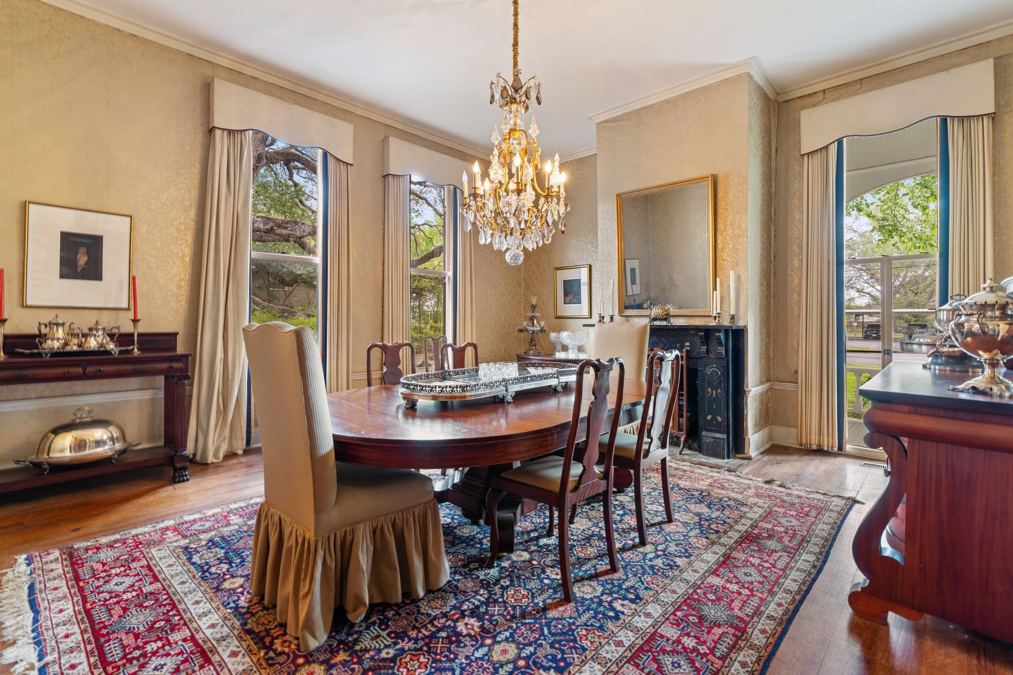  351 E Colorado Street, La Grange, TX, 78945 - 物件實景
