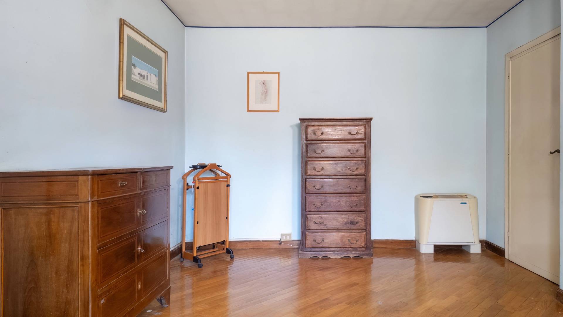 Roma, Roma, 00100, IT, 4 Bedrooms Bedrooms, ,4 BathroomsBathrooms,Residential,For Sale,1932410