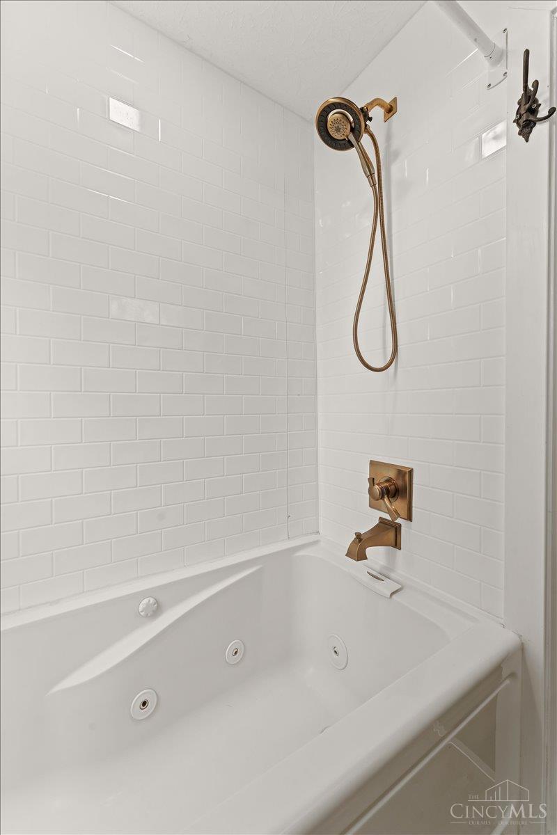 Madison Twp, Ohio, 45067, United States, 3 Bedrooms Bedrooms, ,2 BathroomsBathrooms,Residential,For Sale,1906155