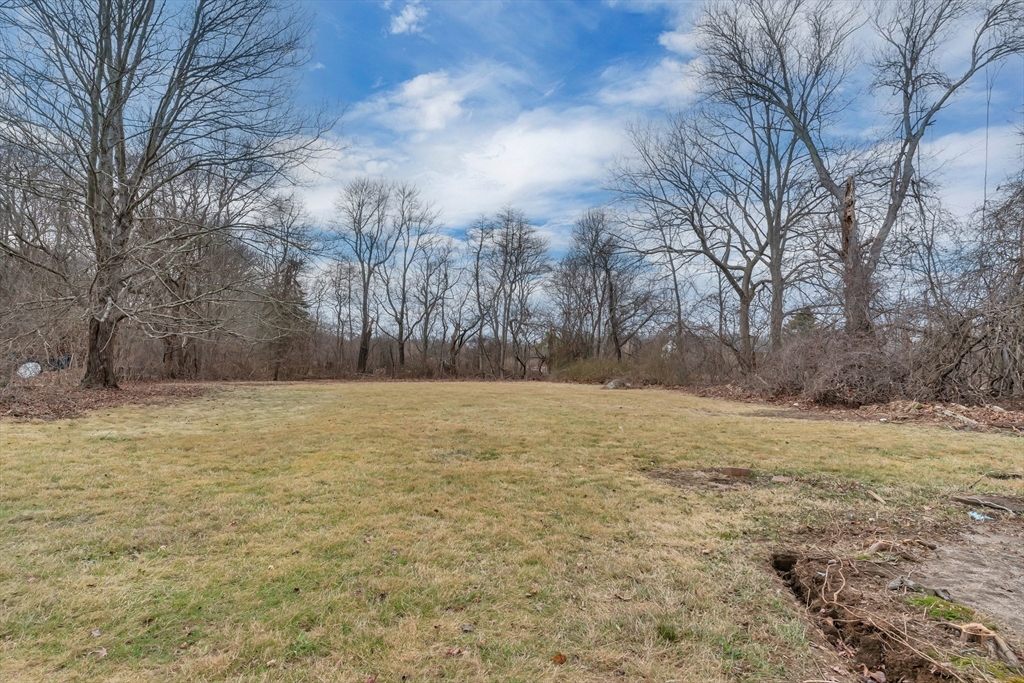 North Attleboro, Massachusetts, 02760, United States, 4 Bedrooms Bedrooms, ,1 BathroomBathrooms,Residential,For Sale,2011749