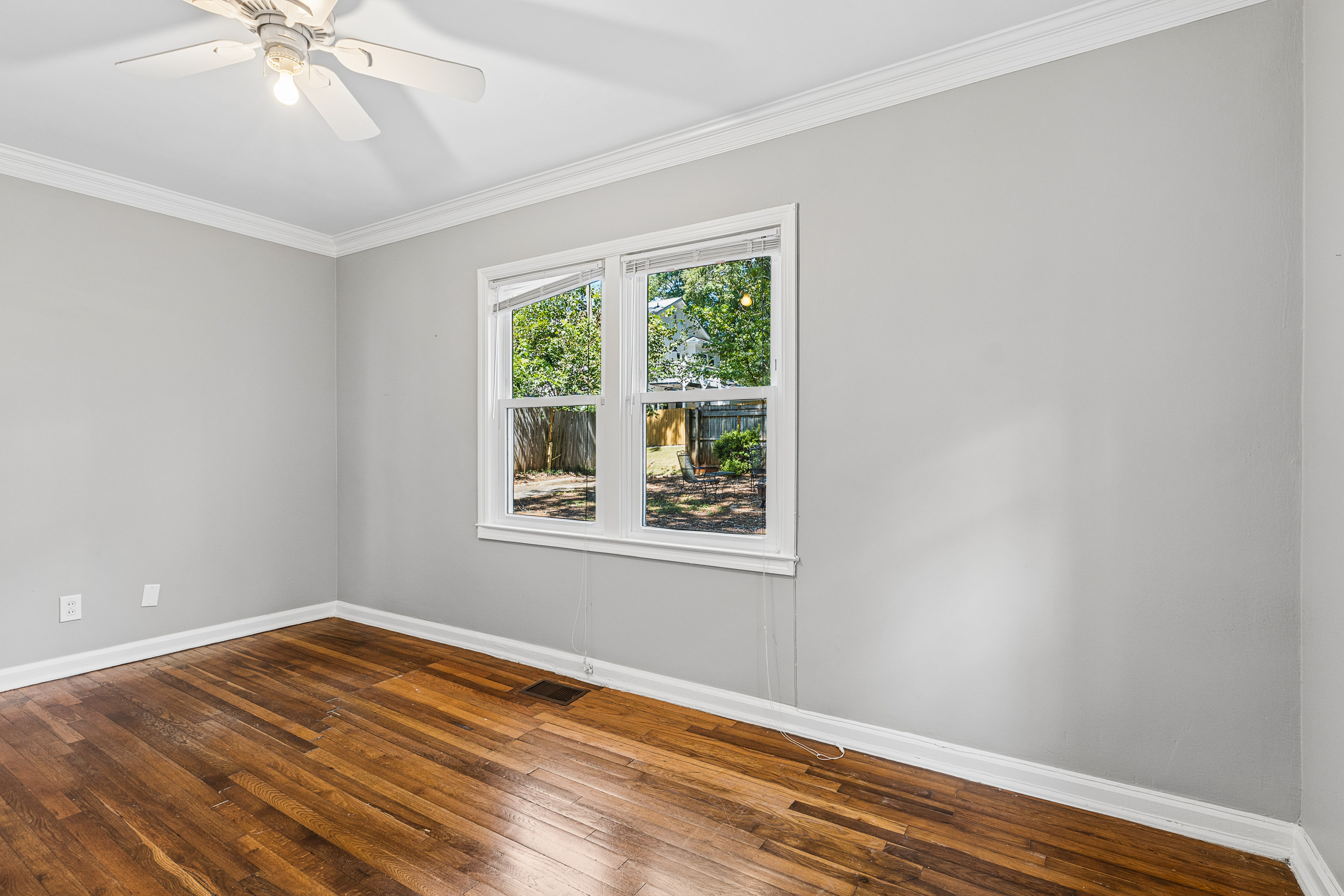  Bright and Beautiful Bungalow in East Lake Park - 物件實景