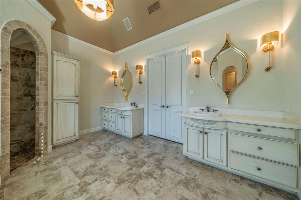 Bedford, Texas, 76021, United States, 3 Bedrooms Bedrooms, ,3 BathroomsBathrooms,Residential,For Sale,1983918