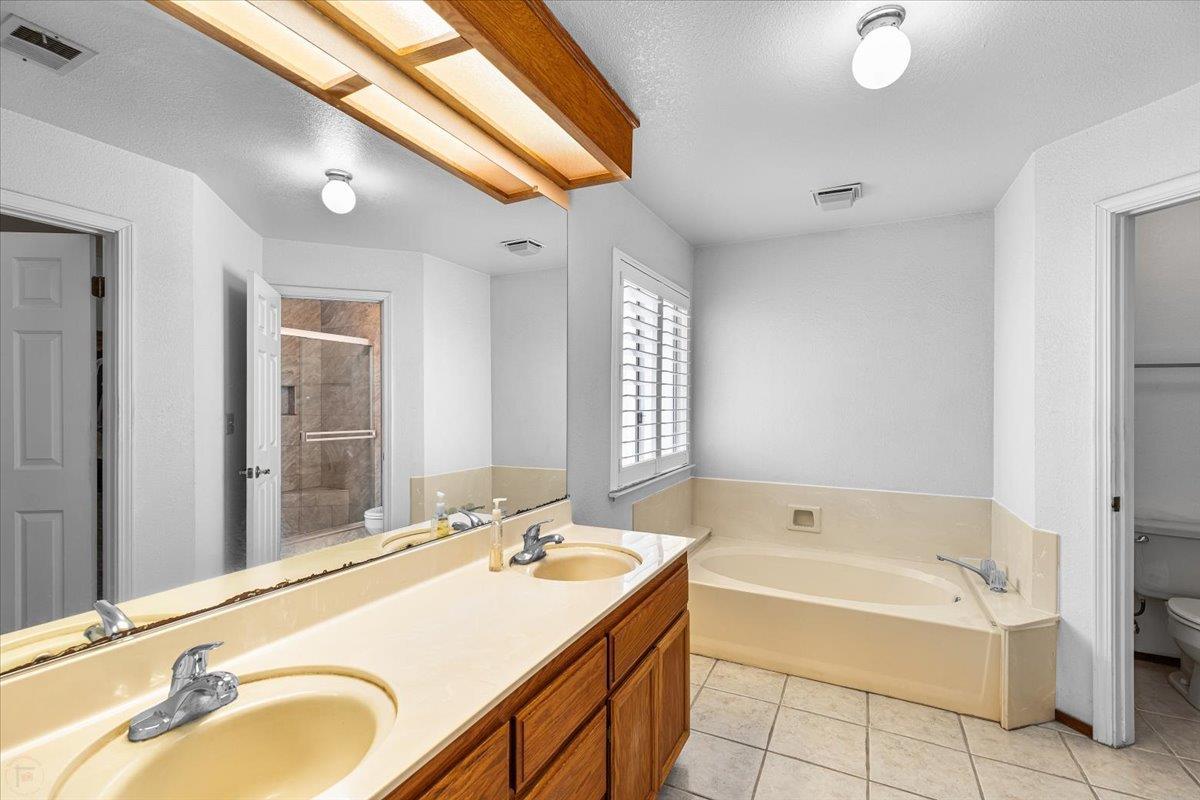 Ceres, California, 95307, United States, 4 Bedrooms Bedrooms, ,3 BathroomsBathrooms,Residential,For Sale,1938445