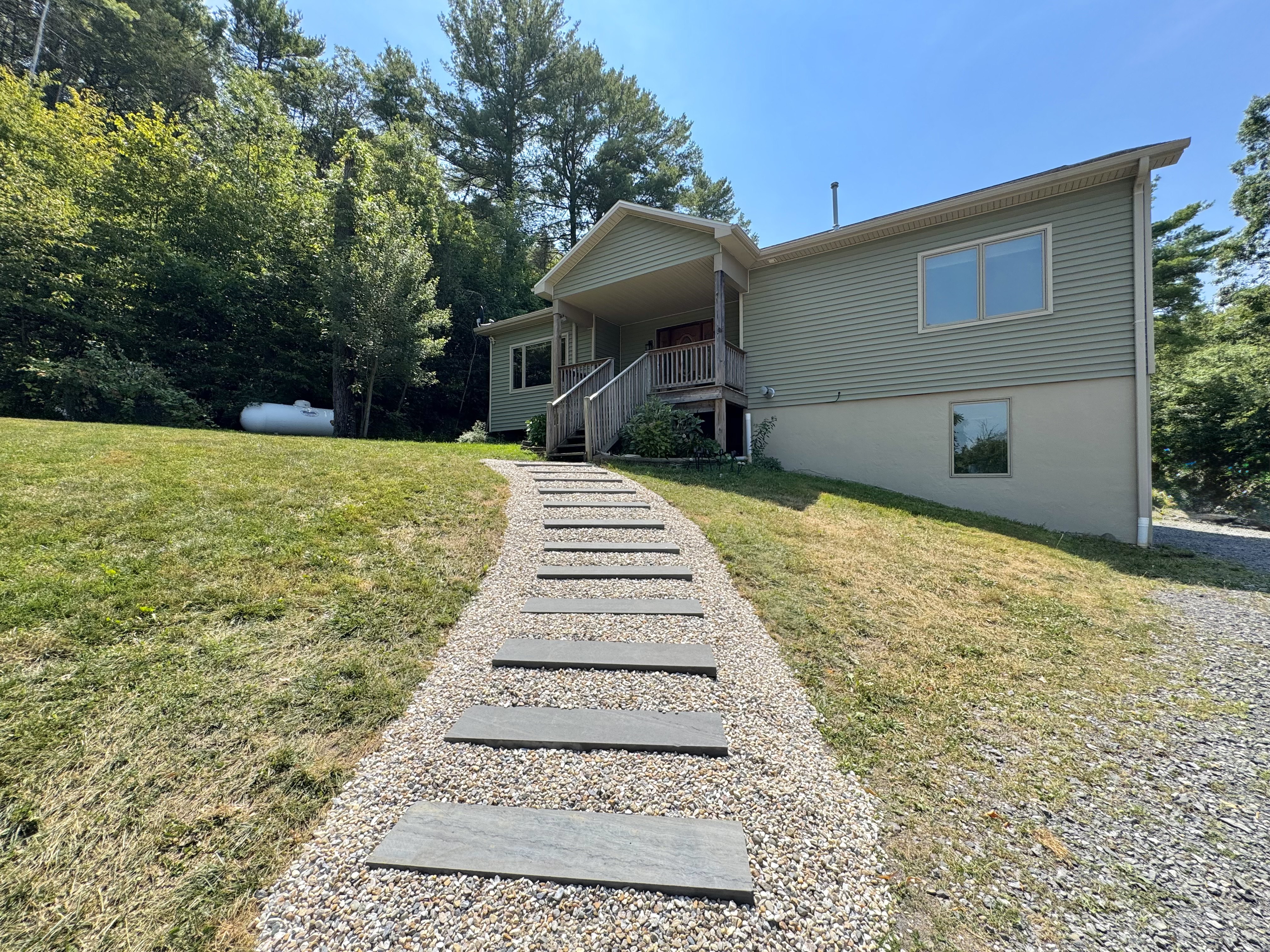 Catskill, New York, 12414, United States, 3 Bedrooms Bedrooms, ,3 BathroomsBathrooms,Residential,For Sale,1900637