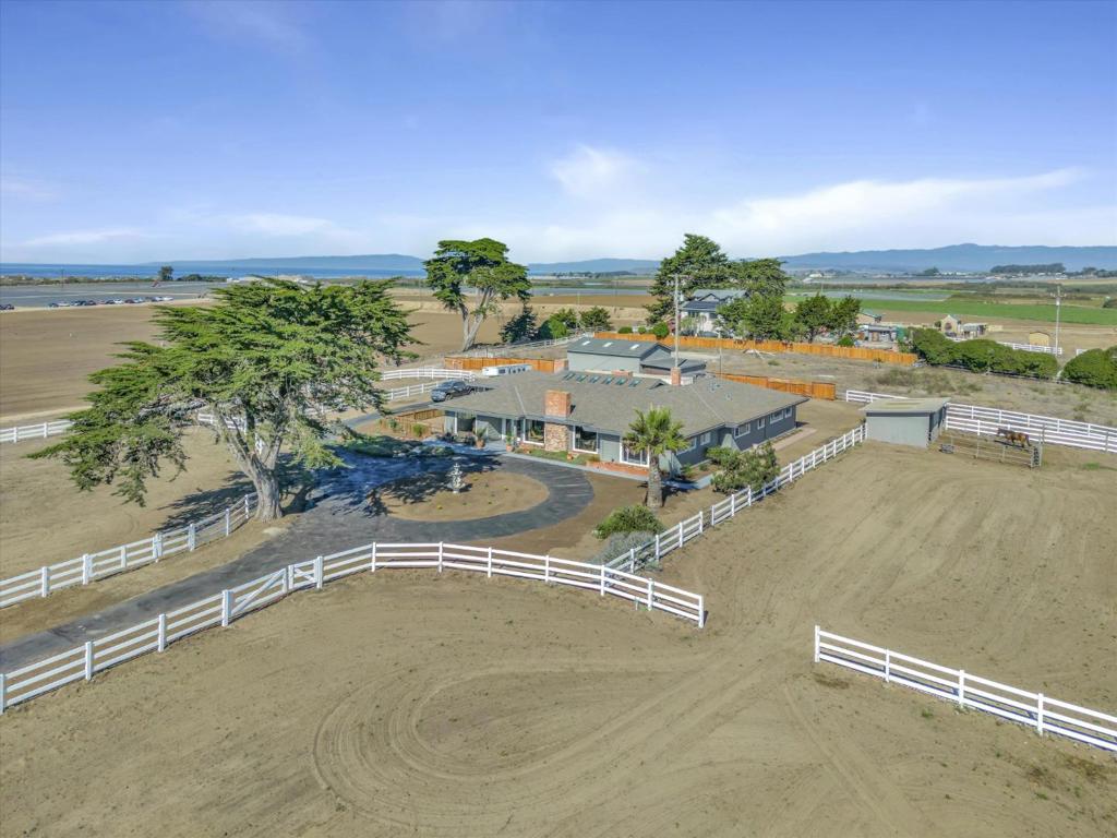 Moss Landing, California, 95039, United States, 5 Bedrooms Bedrooms, ,4 BathroomsBathrooms,Residential,For Sale,1995471