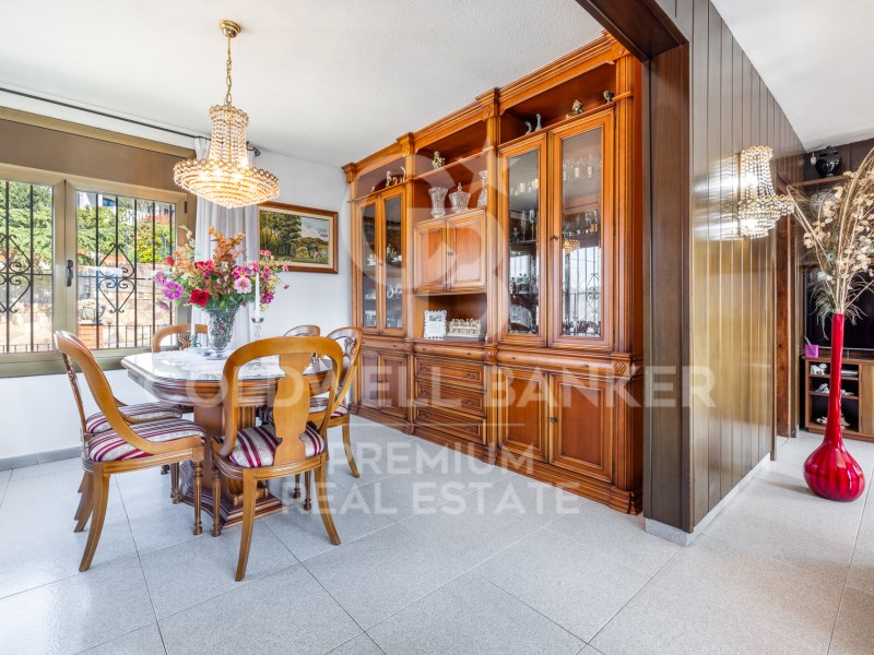 Sant Cugat del Vallès, Catalonia, ES, 5 Bedrooms Bedrooms, ,2 BathroomsBathrooms,Residential,For Sale,1759701
