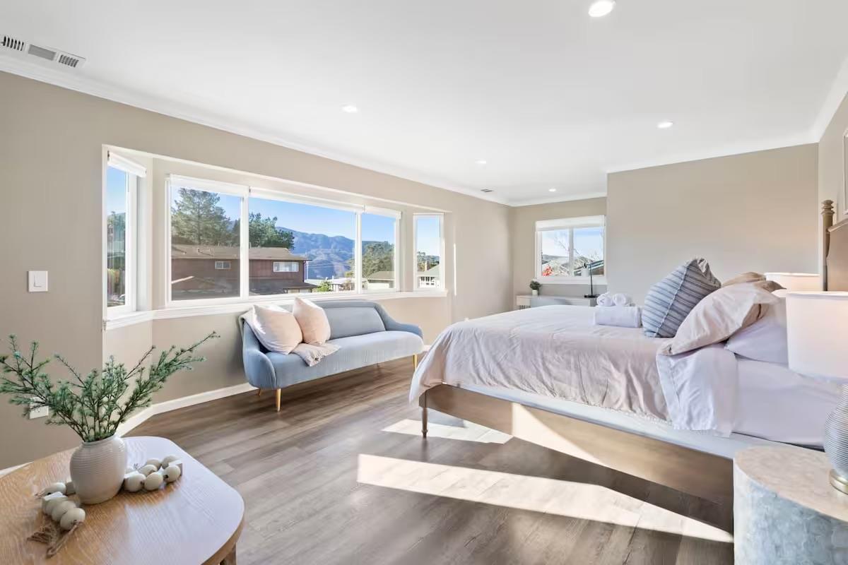 Pacifica, California, 94044, United States, 4 Bedrooms Bedrooms, ,4 BathroomsBathrooms,Residential,For Sale,1988181