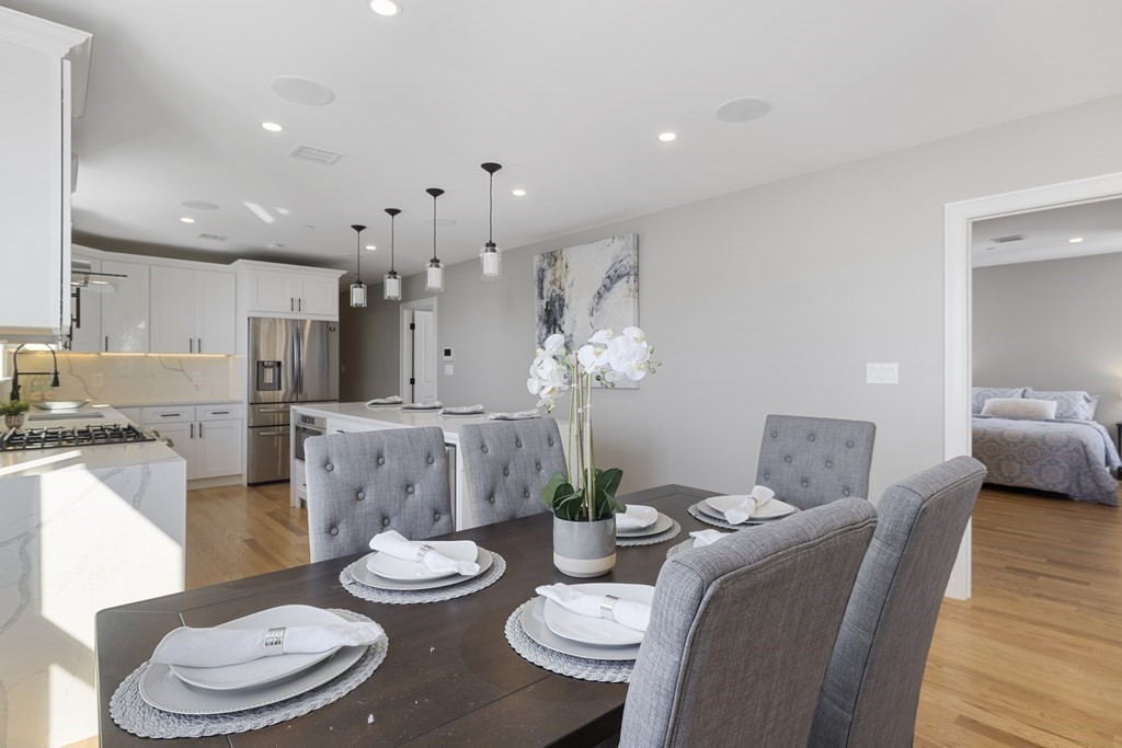 Everett, Massachusetts, 02149, United States, 3 Bedrooms Bedrooms, ,2 BathroomsBathrooms,Residential,For Sale,1923435