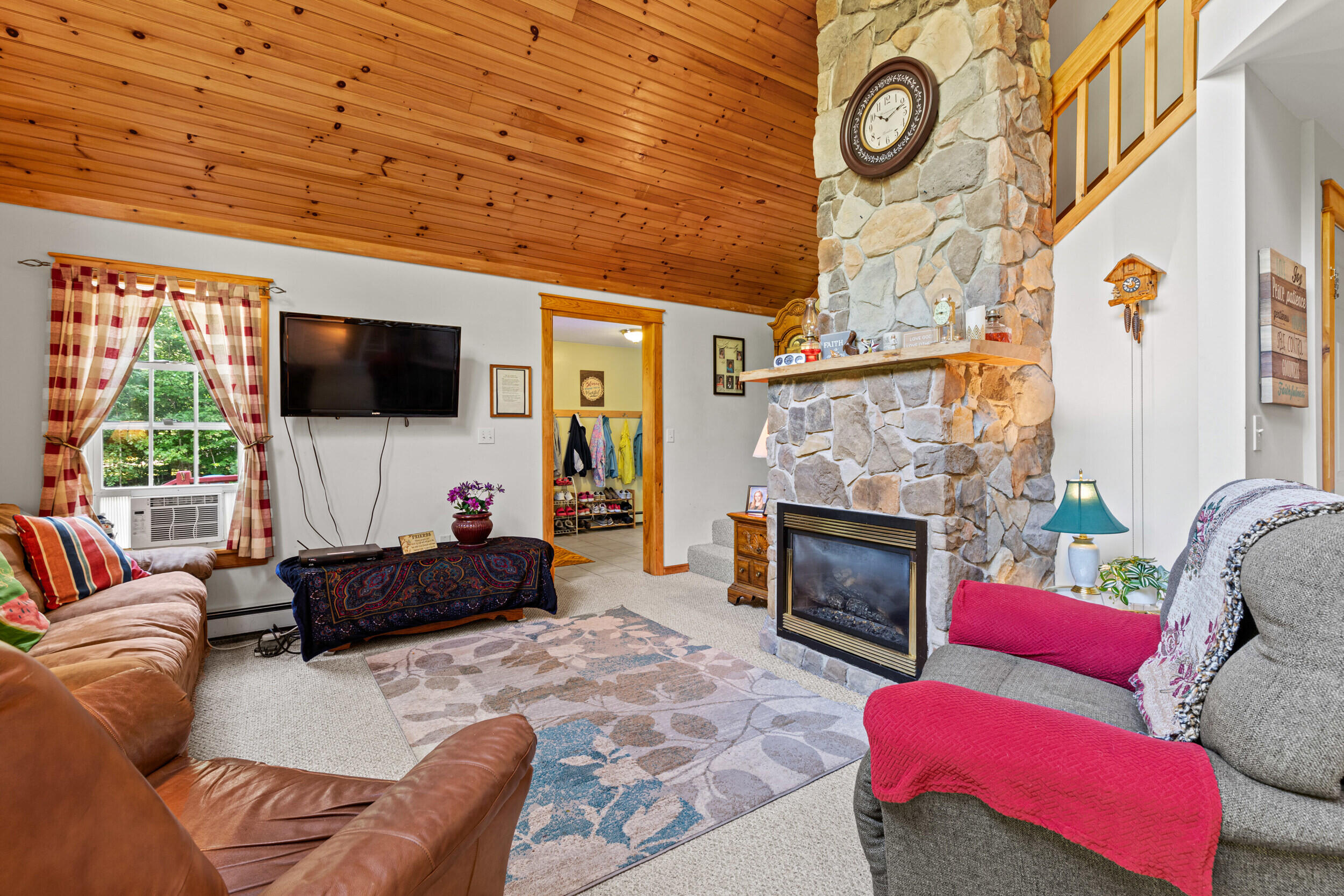 Windham, Maine, 04062, United States, 3 Bedrooms Bedrooms, ,2 BathroomsBathrooms,Residential,For Sale,1984102