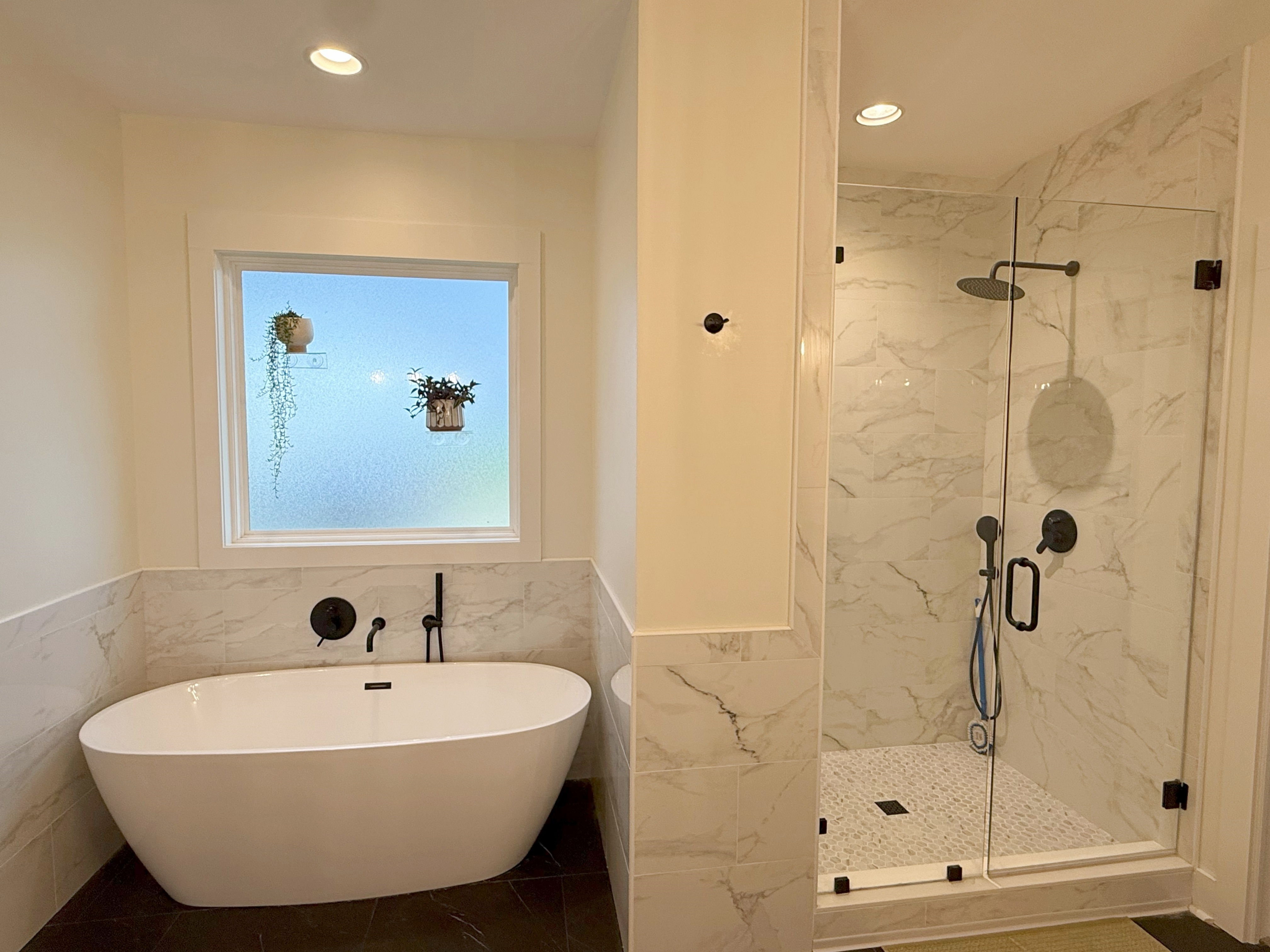 Headland, Alabama, 36345, United States, 4 Bedrooms Bedrooms, ,4 BathroomsBathrooms,Residential,For Sale,1977217