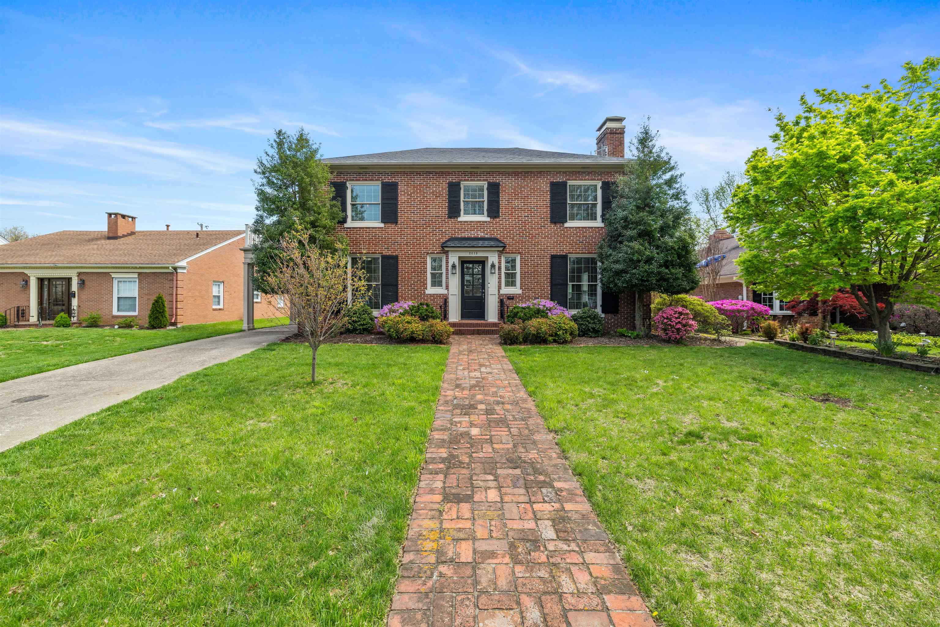 Owensboro, Kentucky, 42301, United States, 4 Bedrooms Bedrooms, ,4 BathroomsBathrooms,Residential,For Sale,1924397