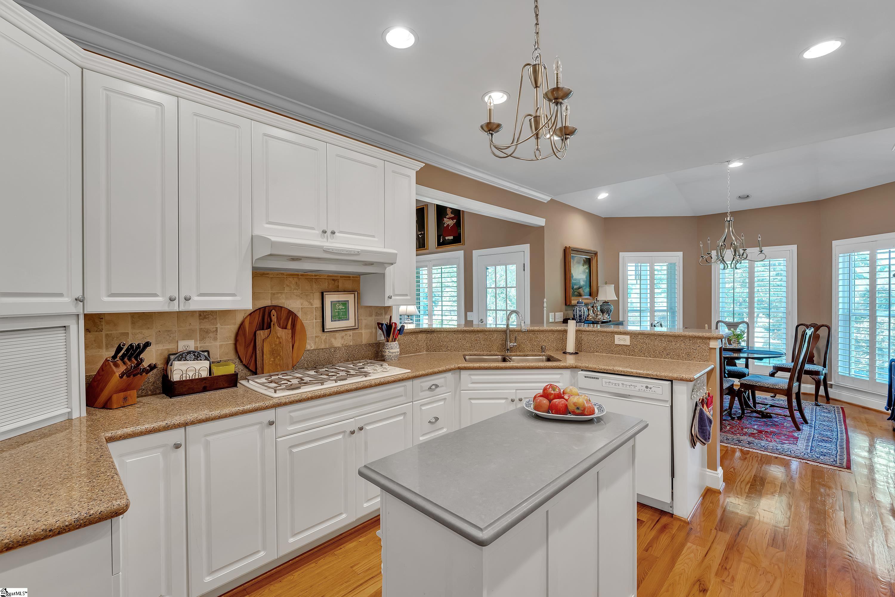 Pauline, South Carolina, 29374, United States, 4 Bedrooms Bedrooms, ,4 BathroomsBathrooms,Residential,For Sale,1846655