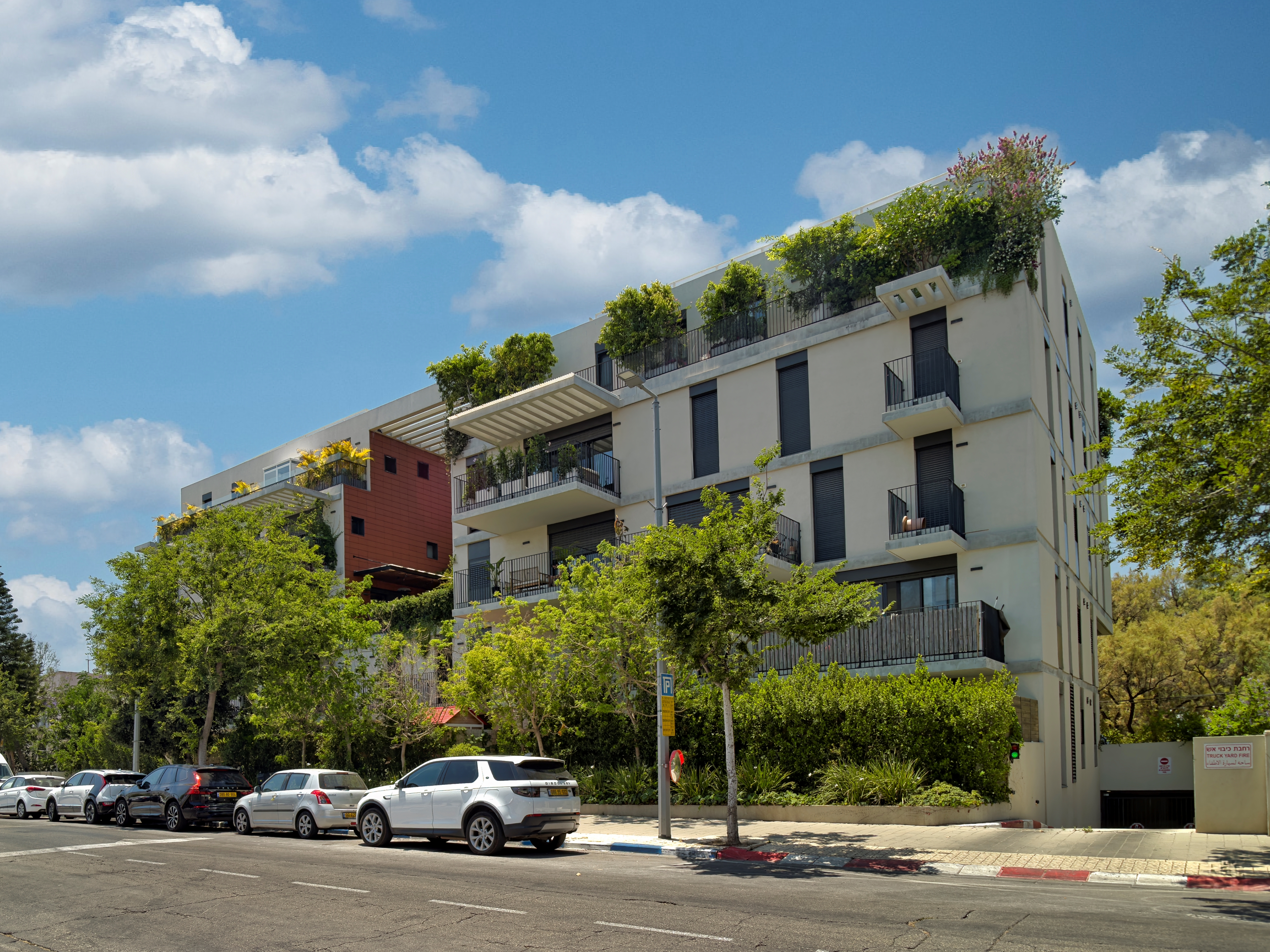  Garden Living at Its Finest  An Exceptional Residence in Ramat Hahayal - 物件實景