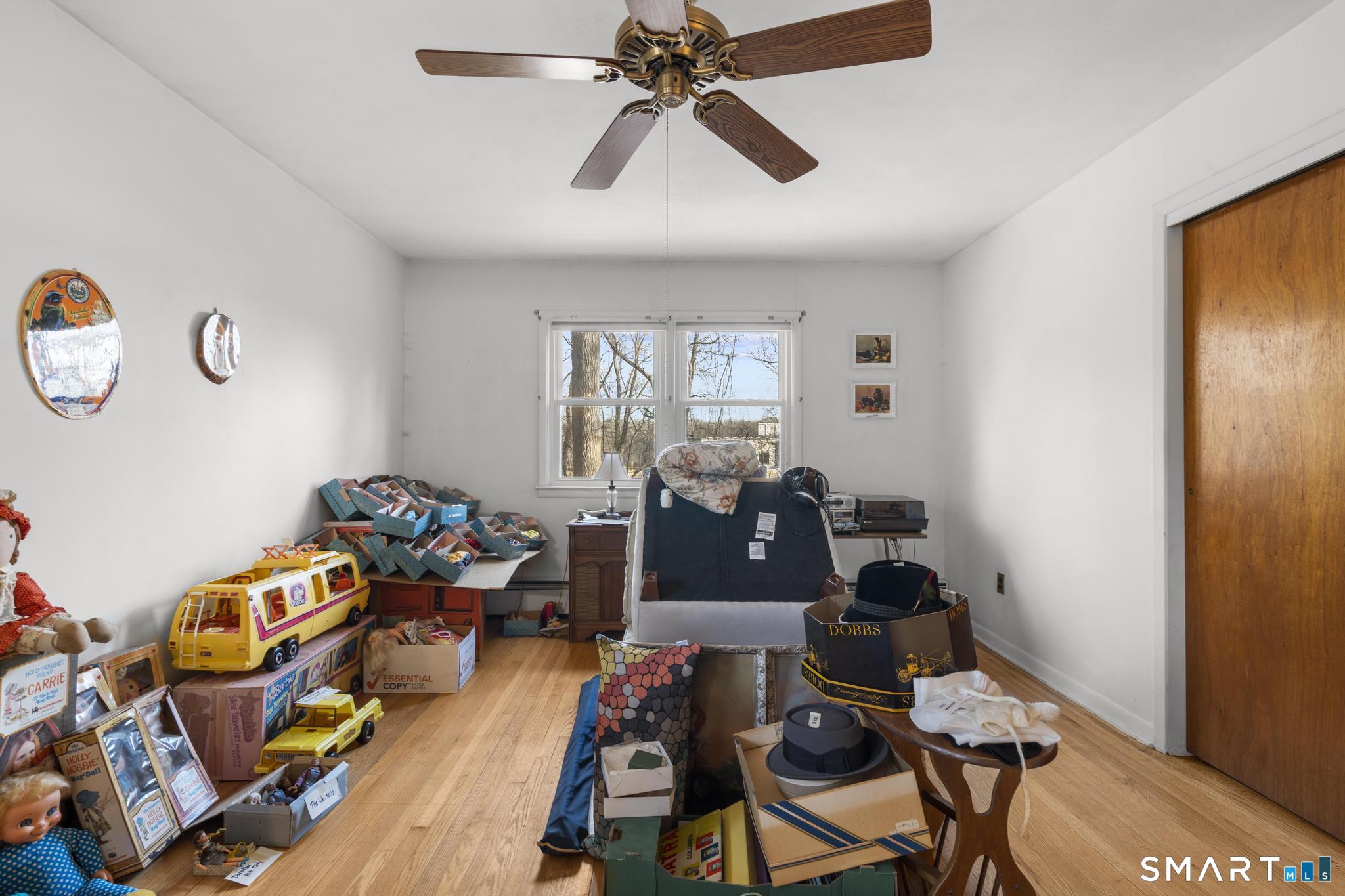 Norwalk, Connecticut, 06851, United States, 3 Bedrooms Bedrooms, ,2 BathroomsBathrooms,Residential,For Sale,2010794