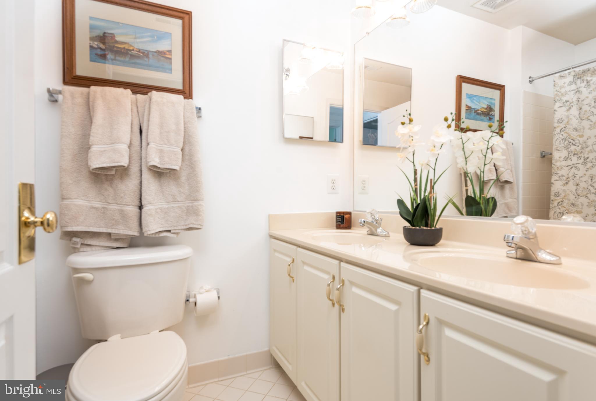 Haymarket, Virginia, 20169, United States, 4 Bedrooms Bedrooms, ,3 BathroomsBathrooms,Residential,For Sale,1902999