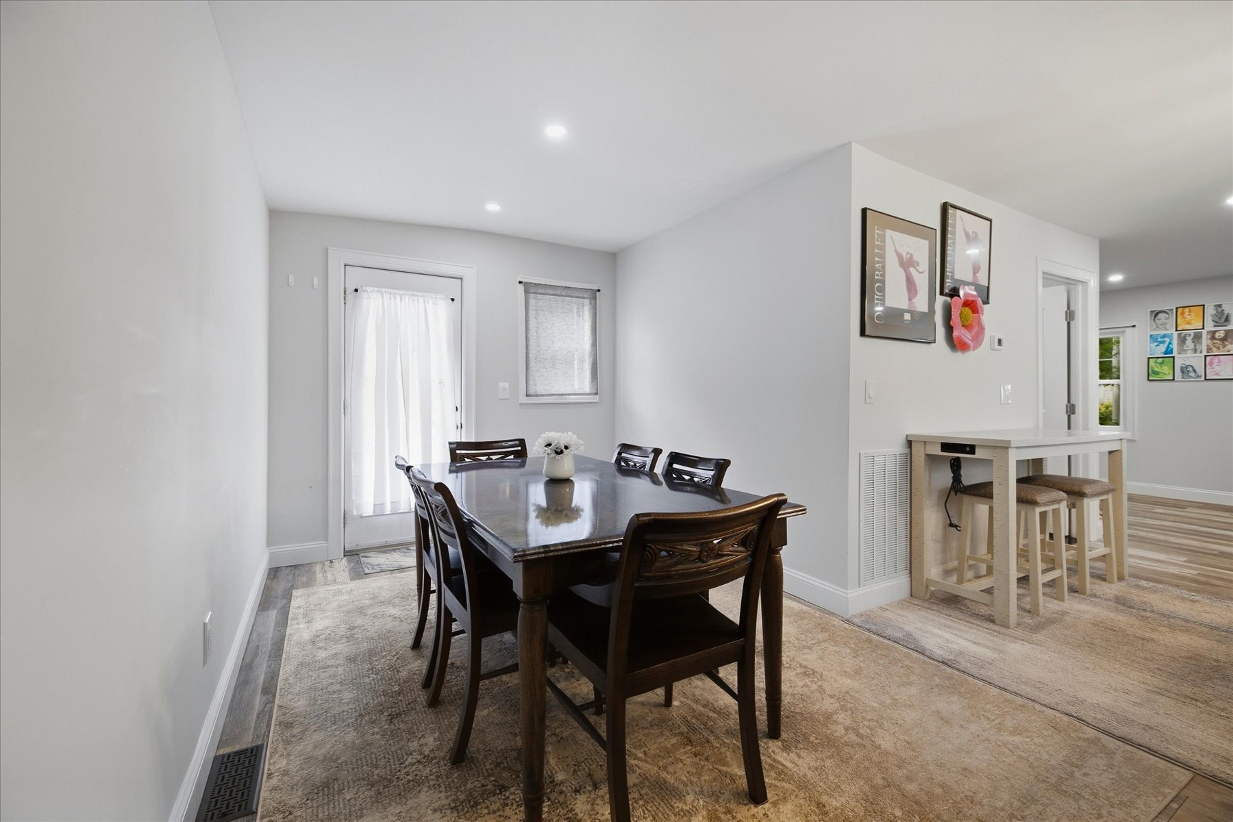  210 N Delaware Avenue, Massapequa, NY, 11758 - 物件實景