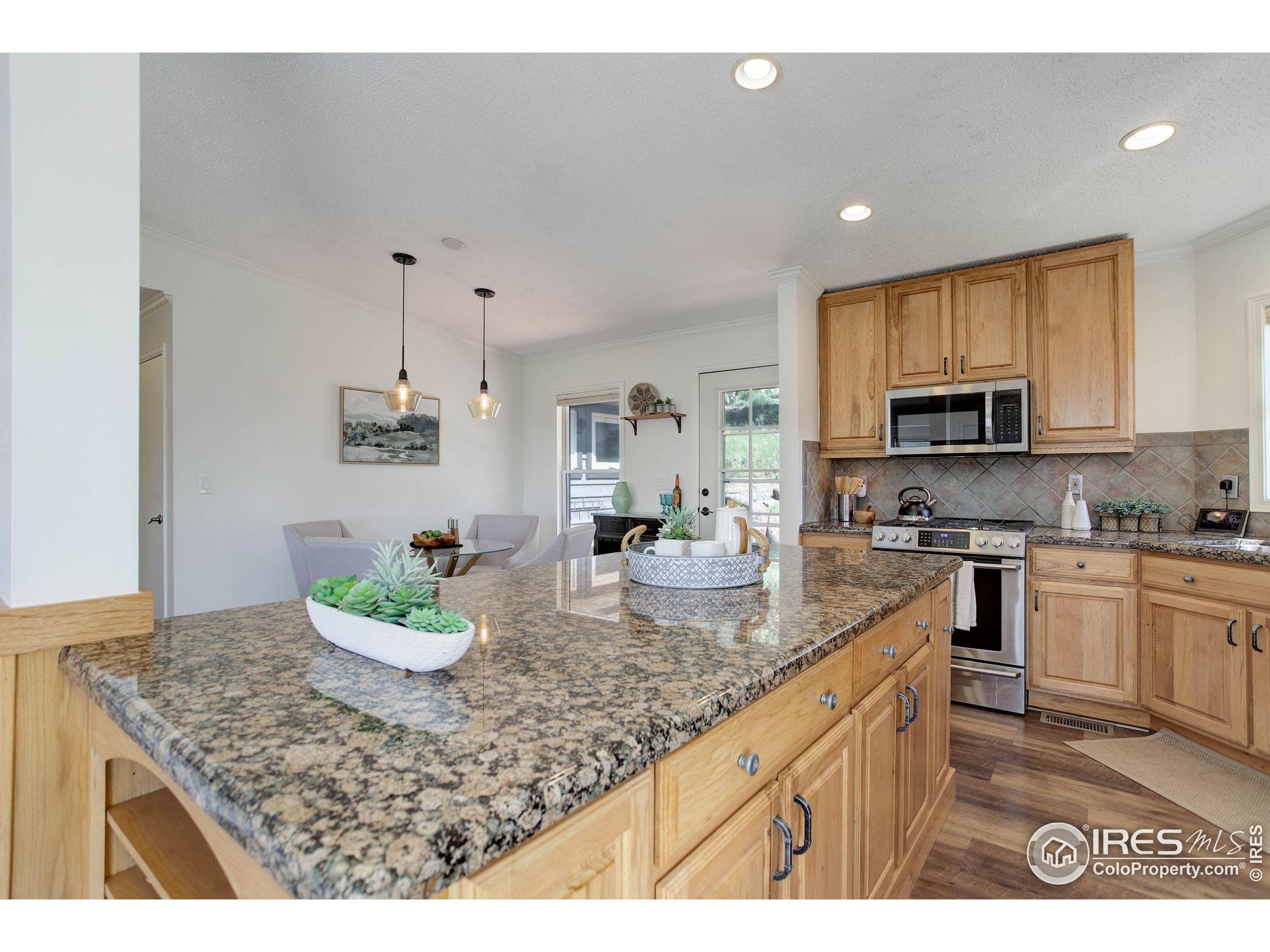 Lyons, Colorado, 80540, United States, 3 Bedrooms Bedrooms, ,2 BathroomsBathrooms,Residential,For Sale,1856959