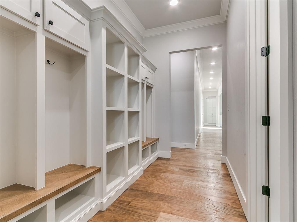 Edmond, Oklahoma, 73025, United States, 4 Bedrooms Bedrooms, ,4 BathroomsBathrooms,Residential,For Sale,1981952