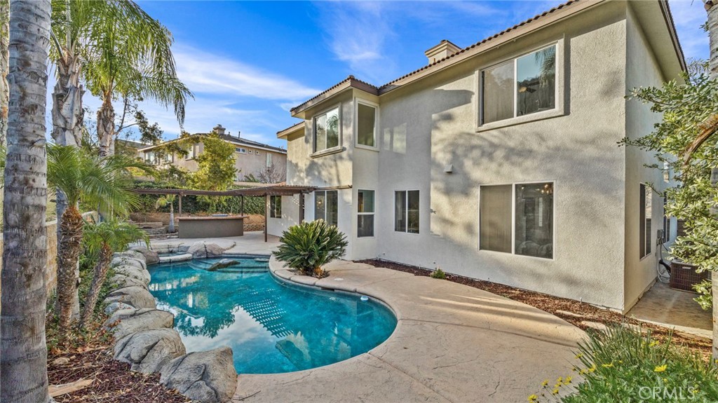 Corona, California, 92883, United States, 3 Bedrooms Bedrooms, ,2 BathroomsBathrooms,Residential,For Sale,2027517