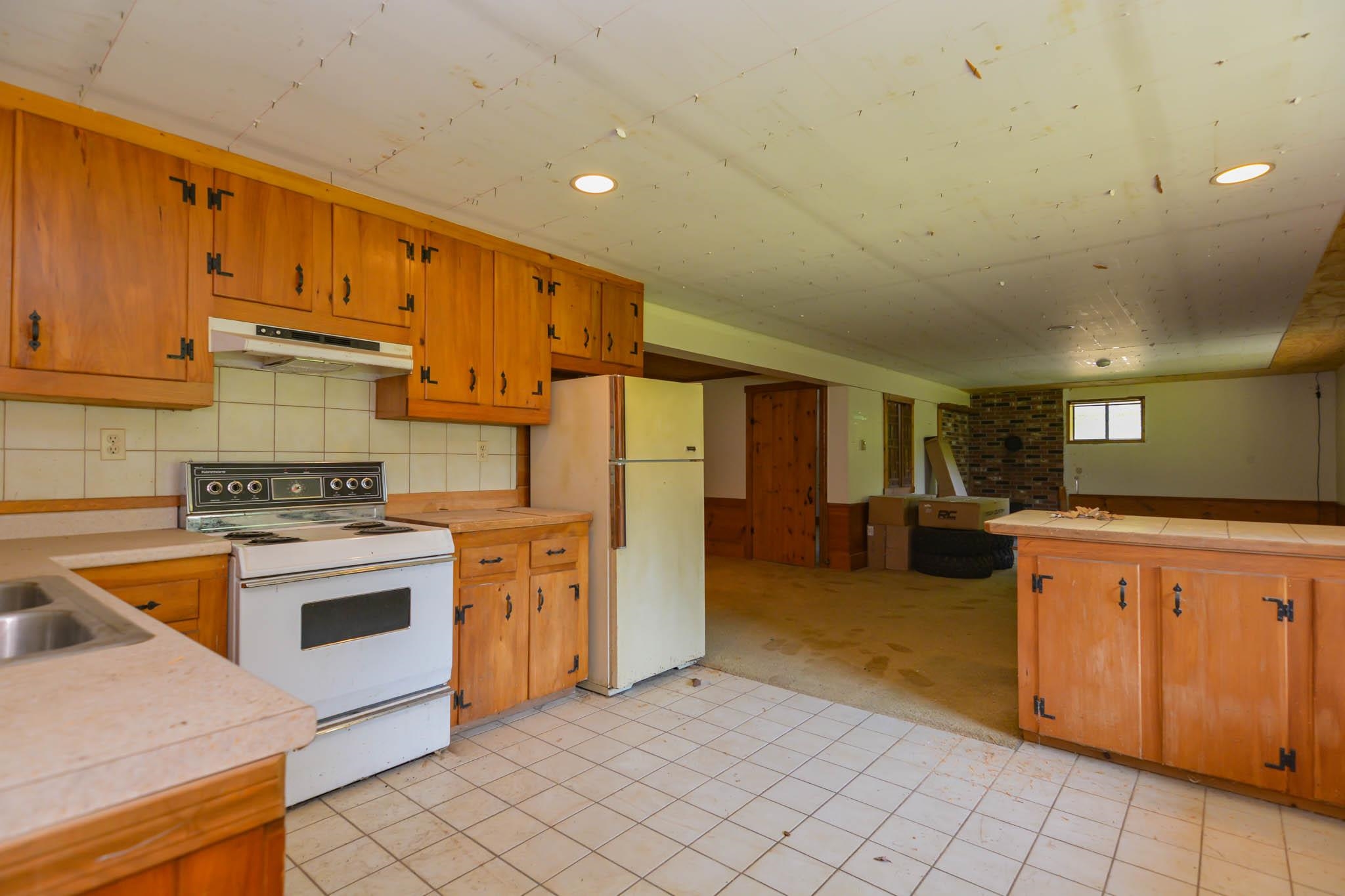 Bradford, New Hampshire, 03221, United States, 3 Bedrooms Bedrooms, ,2 BathroomsBathrooms,Residential,For Sale,1856760