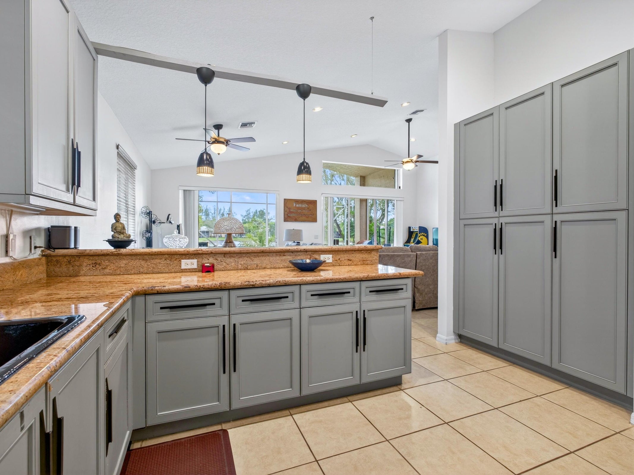 Lake Worth, Florida, 33467, United States, 2 Bedrooms Bedrooms, ,2 BathroomsBathrooms,Residential,For Sale,2005315